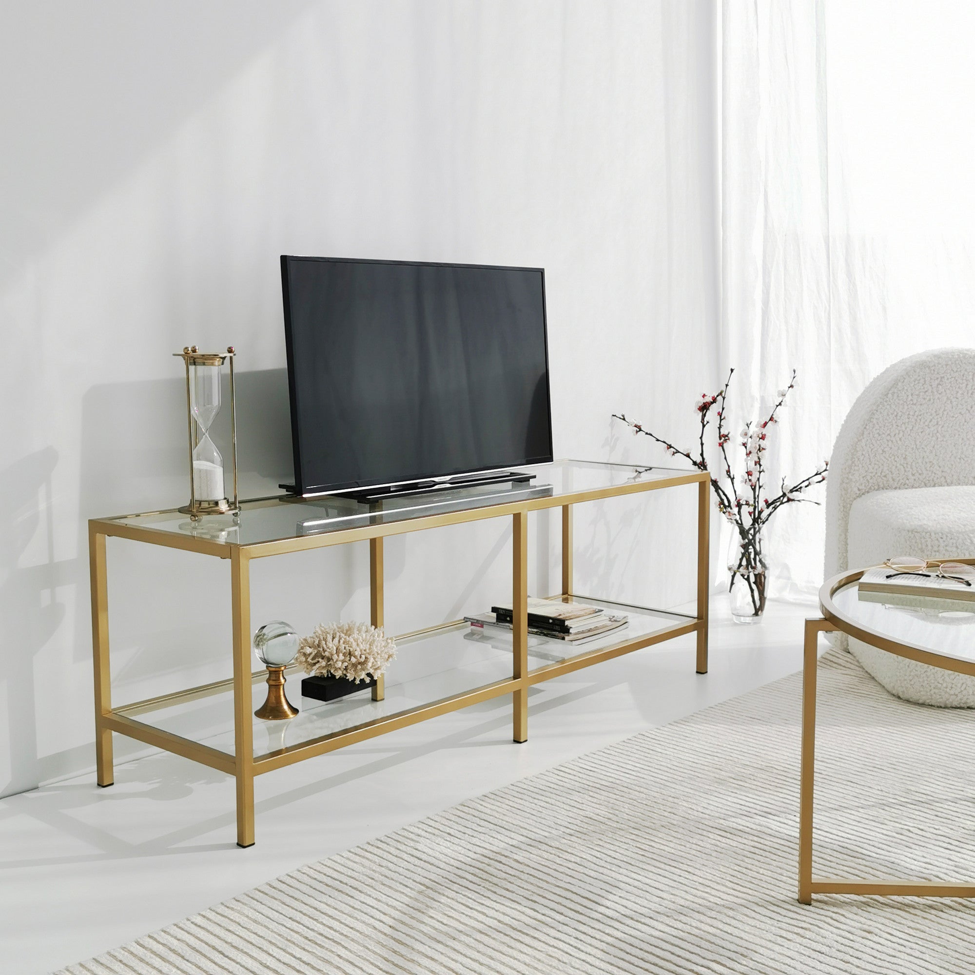 Suporte de TV moderno dourado, 130 cm | Estrutura 100% em vidro temperado e metal, 4 mm de espessura | Montável na parede com várias prateleiras | Design glamoroso para salas de estar elegantes