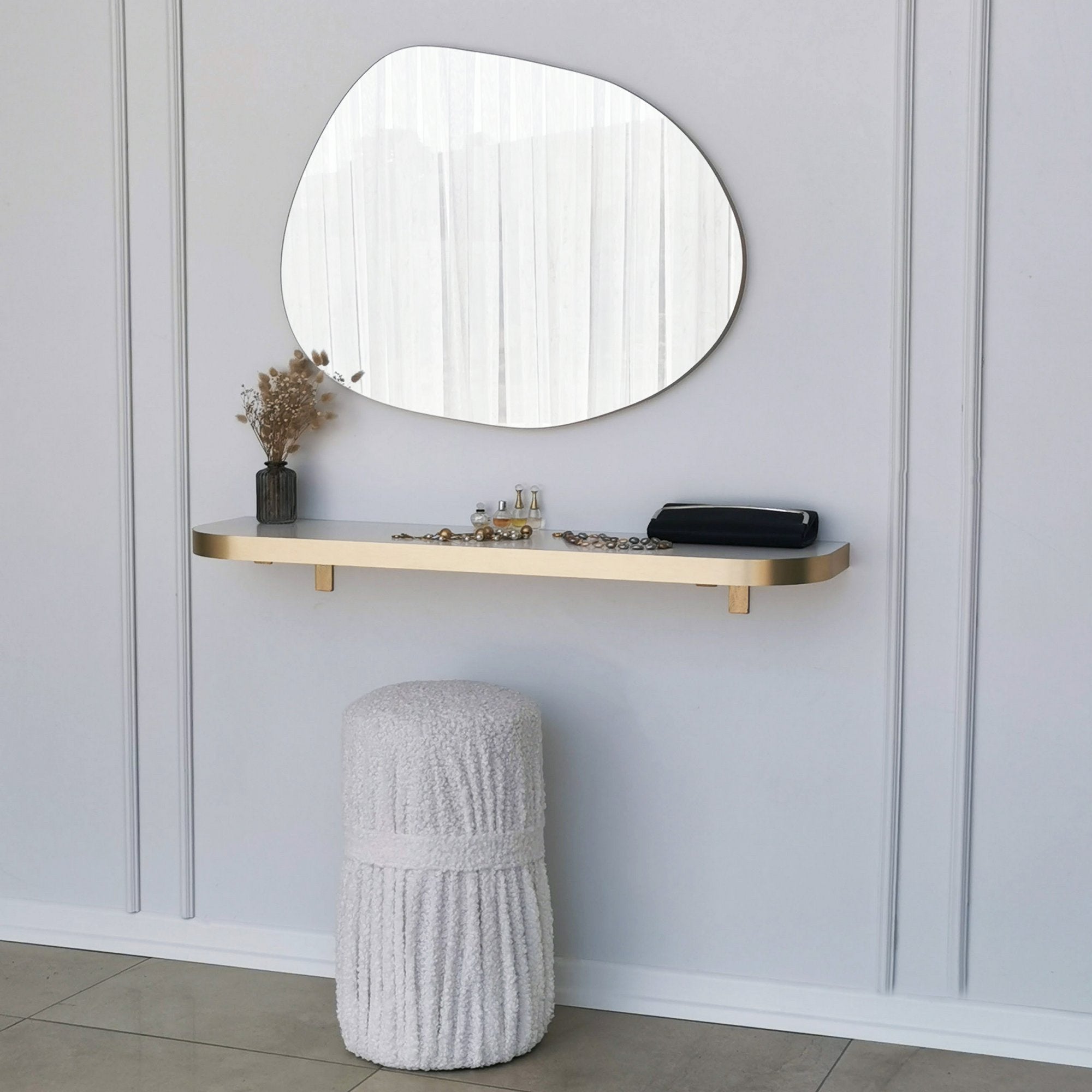 Espelho de parede dourado elegante, 75 x 55 cm | Painel de partículas 100% revestido em melamina, 18 mm de espessura | Ajustável e versátil para decoração escandinava moderna