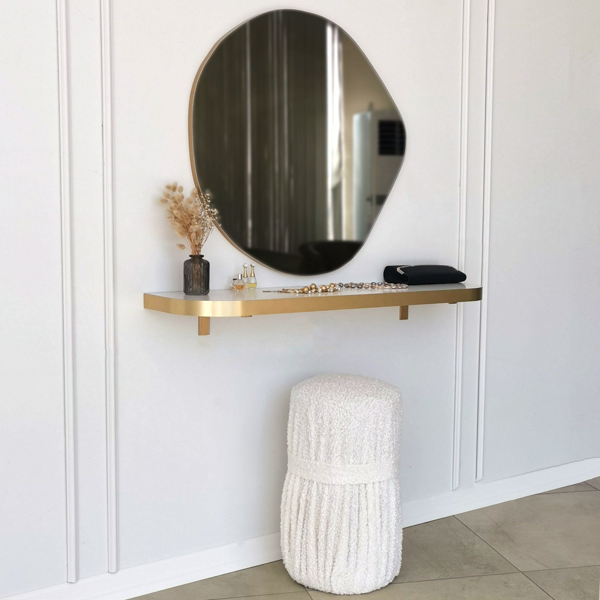 Espelho de parede dourado elegante, 70 cm x 67 cm | Painel de partículas 100% revestido em melamina, 18 mm de espessura | Ajustável e versátil para decoração escandinava moderna