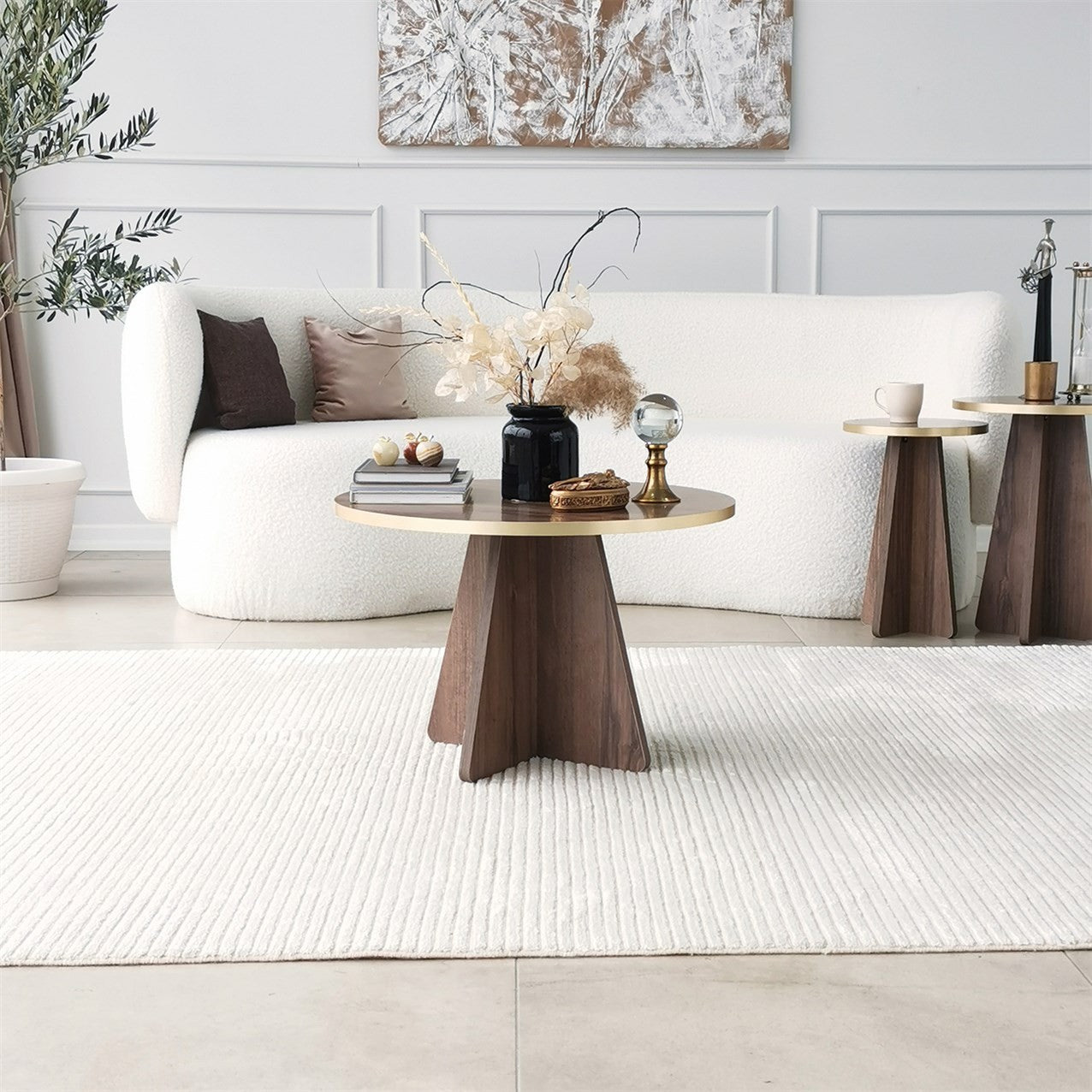 Mesa de Centro Elegante, Dourado e Nogueira, 60 x 40 x 60 cm | Aglomerado 100% Melamina, 18 mm de Espessura, Bordas em PVC | Elegante e Funcional para Espaços de Convivência