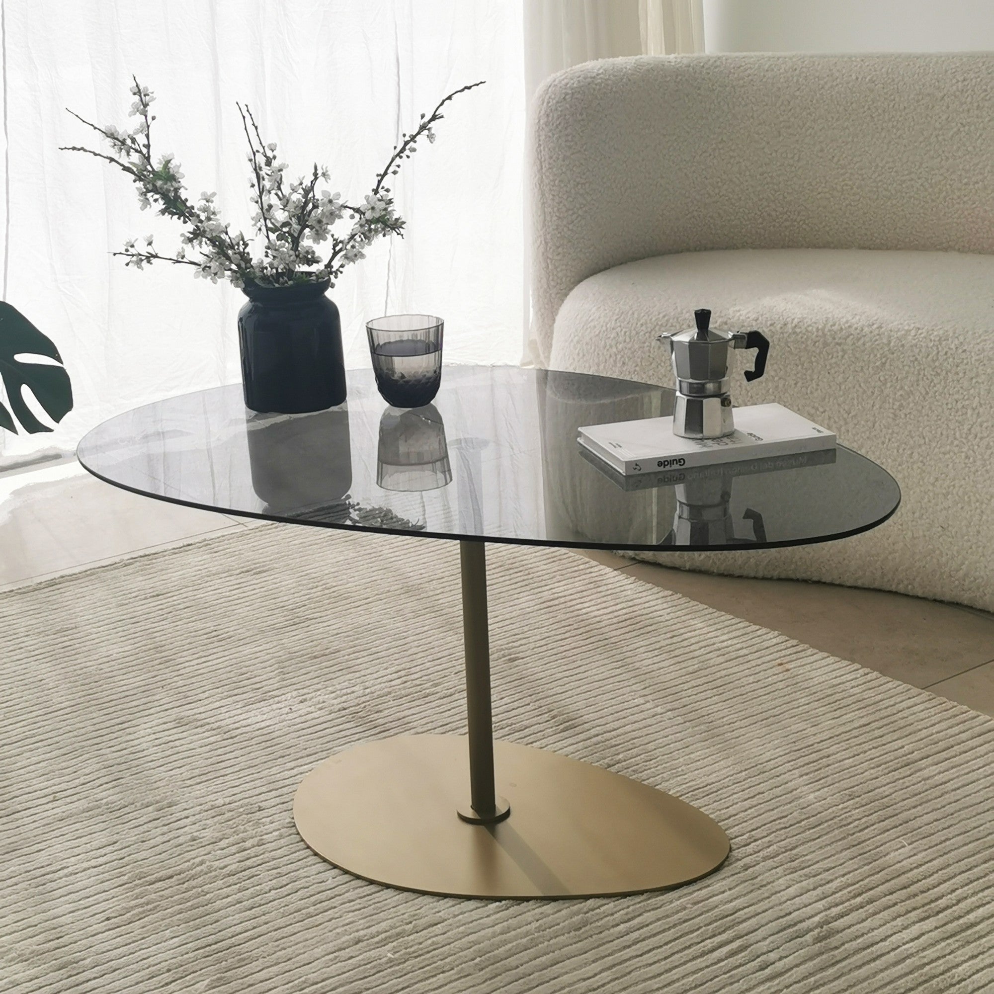 Mesa de Centro Elegante com Tampo de Vidro Temperado, Cinza Escuro e Dourado, 90 x 60 x 40 cm | Pernas de Metal Resistente, Desmontável para Fácil Montagem | Elegância Moderna