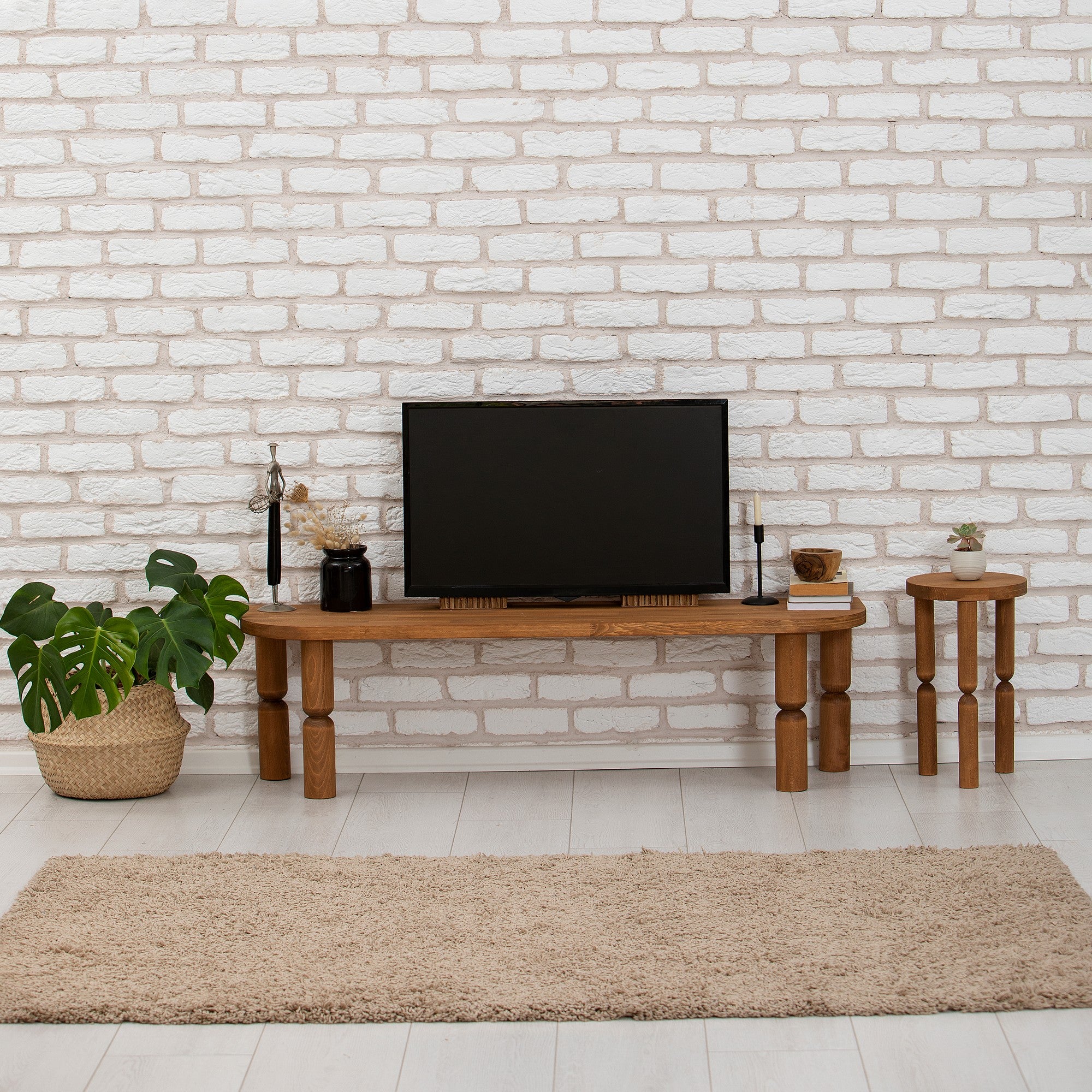 Suporte de TV em madeira maciça, cor castanha, 140 x 40 x 35 cm | Acabamento ultrafosco resistente a raios UV e à base de água | Desmontado para fácil montagem, elegante e durável