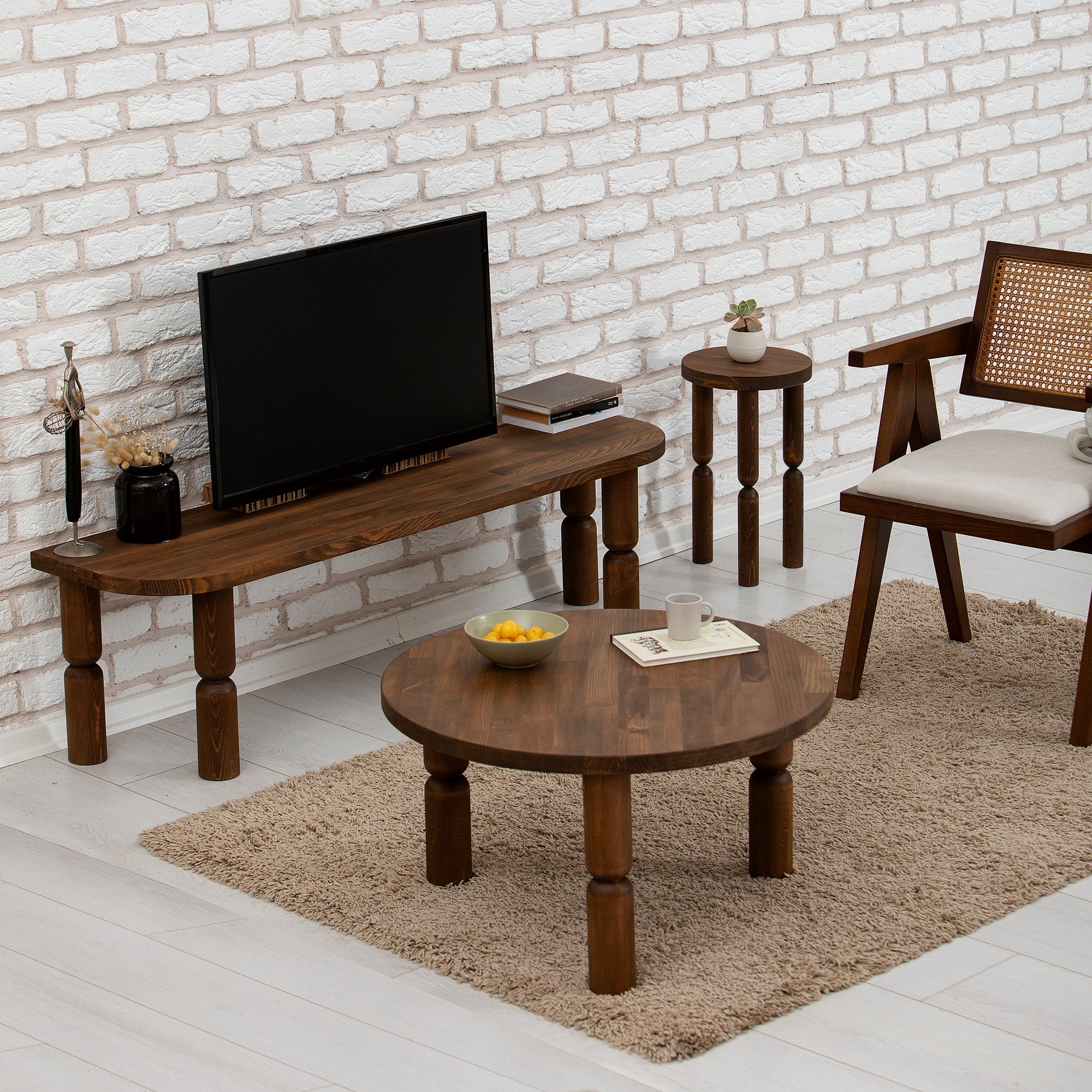 Suporte de TV em madeira maciça, cor nogueira, 140 x 40 x 35 cm | Acabamento ultrafosco resistente a raios UV e à base de água | Design elegante e durável para salas de estar modernas
