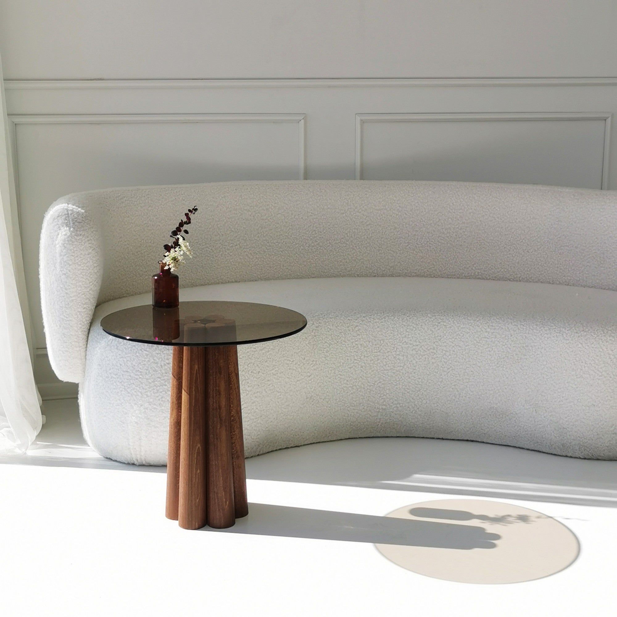 Mesa de Centro Elegante, 50x50x50 cm, 100% Vidro Temperado e Estrutura em Faia, Acabamento em Bronze e Nogueira | Design Moderno para Sala de Estar e Lounge