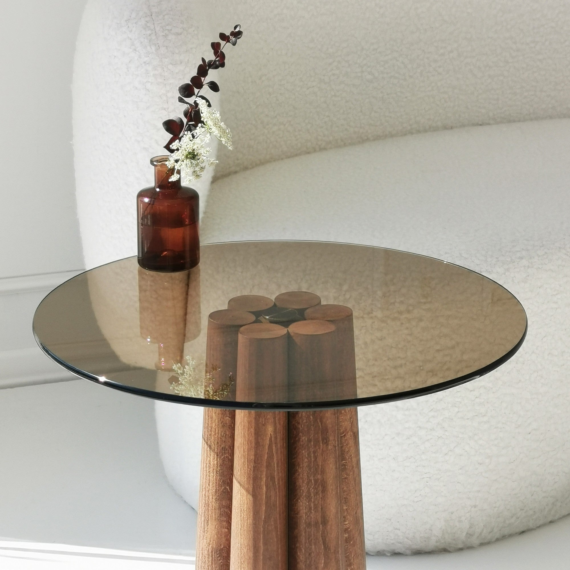 Mesa de Centro Elegante, 50x50x50 cm, 100% Vidro Temperado e Estrutura em Faia, Acabamento em Bronze e Nogueira | Design Moderno para Sala de Estar e Lounge
