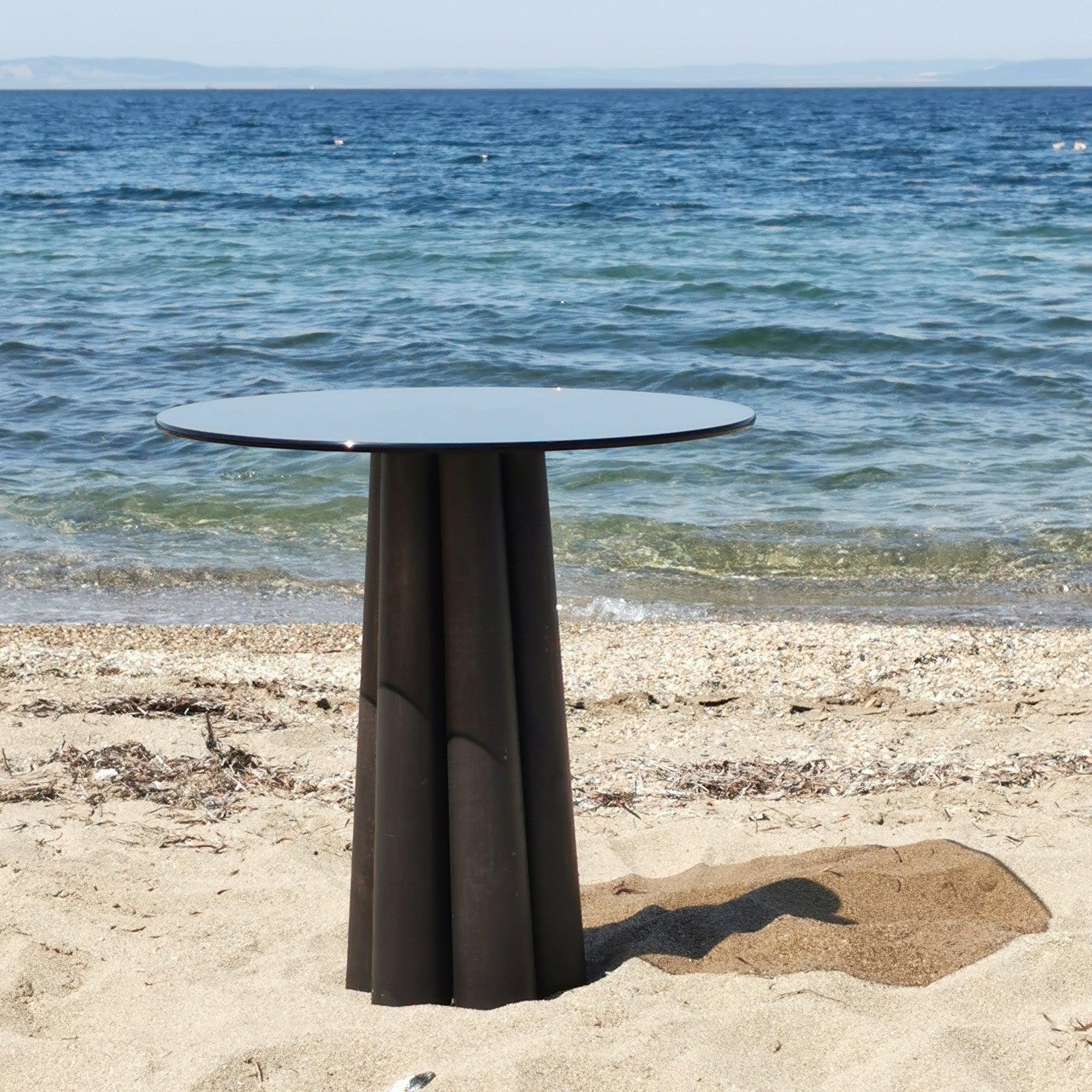 Mesa de centro elegante, 50 cm x 50 cm x 50 cm | 100% vidro temperado e estrutura de madeira de faia | Preto e bronze | Design moderno, fácil montagem