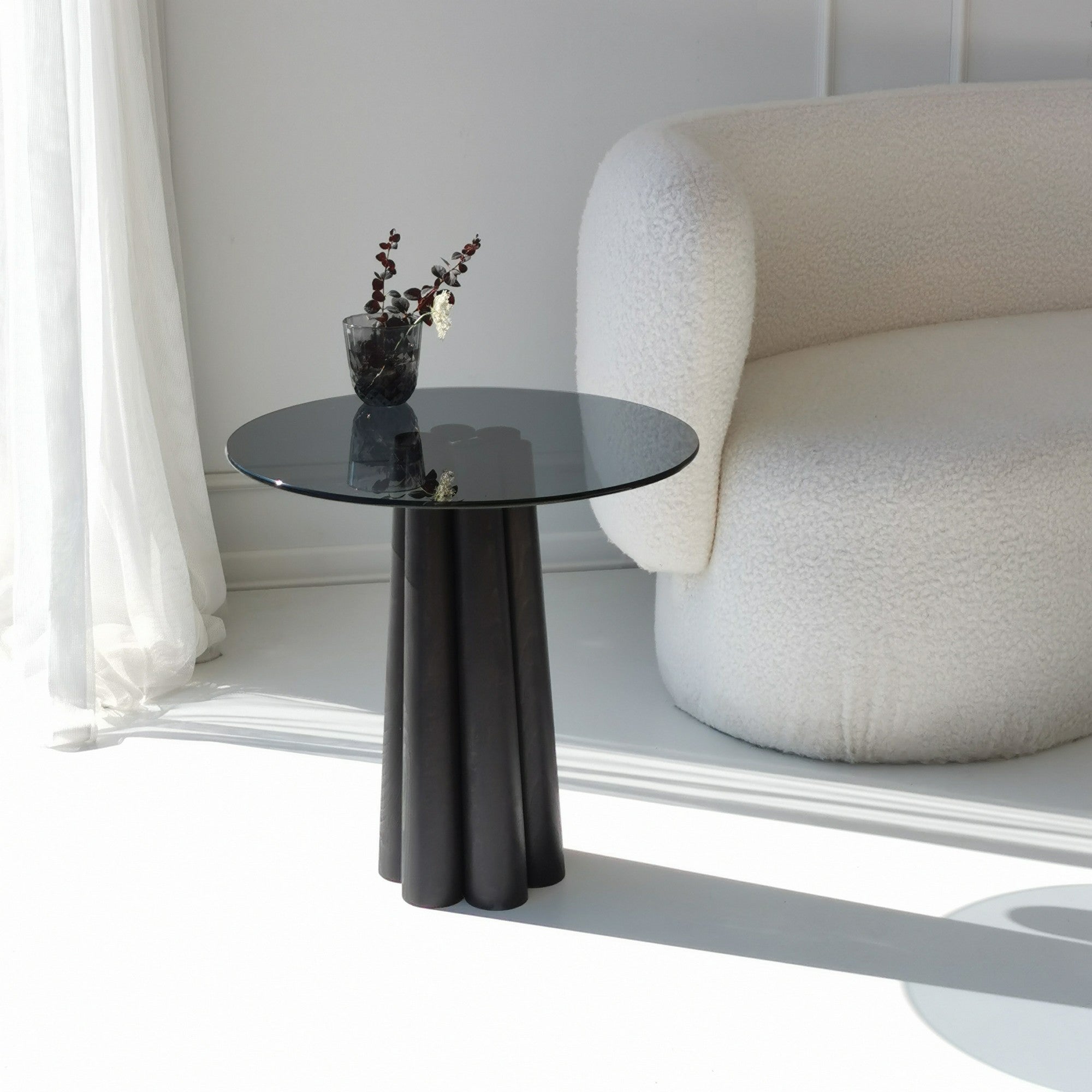 Mesa de Centro Elegante, 50x50x50 cm, Cinza Escuro e Preto | 100% Vidro Temperado e Estrutura em Madeira de Faia | Desmontada para Fácil Montagem, Design Moderno