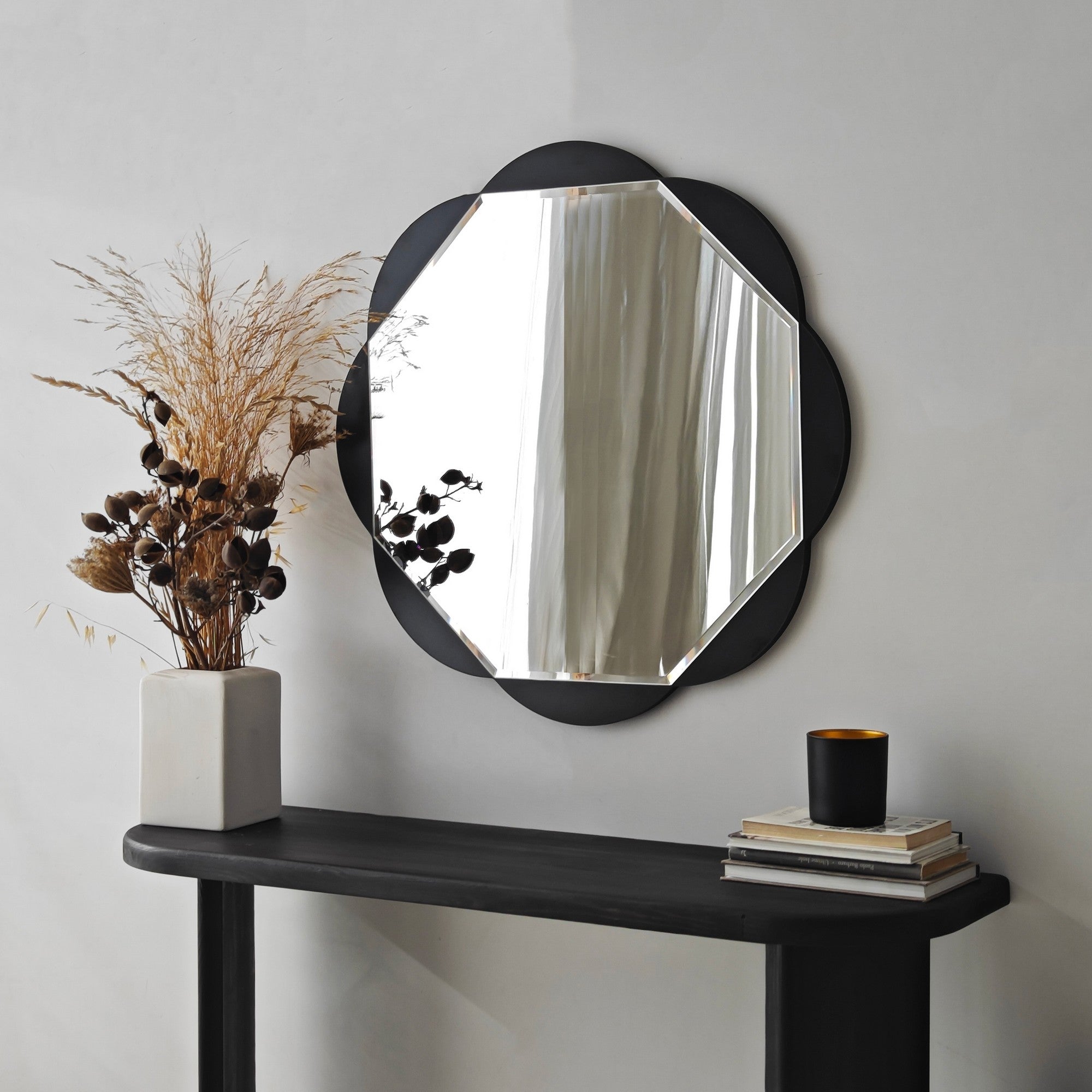 Espelho elegante de parede preto, 65 x 65 cm | Painel de partículas 100% revestido em melamina, cintas de PVC | Design ajustável e ecológico para espaços modernos