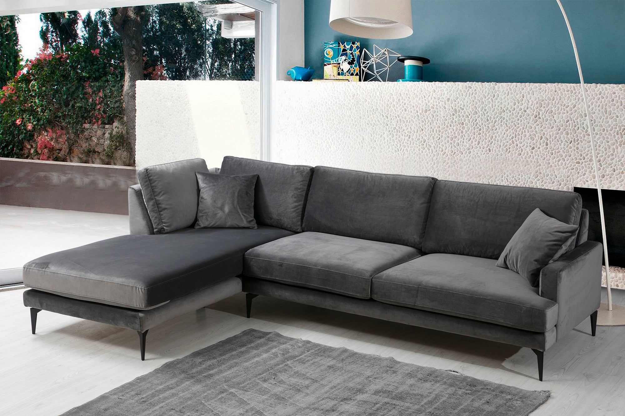 Sofá de canto elegante, cinza antracite, 283 x 180 cm | Estrutura em madeira de faia e aglomerado, 100% poliéster, almofadas de espuma macia | Design industrial moderno com pernas em preto fosco