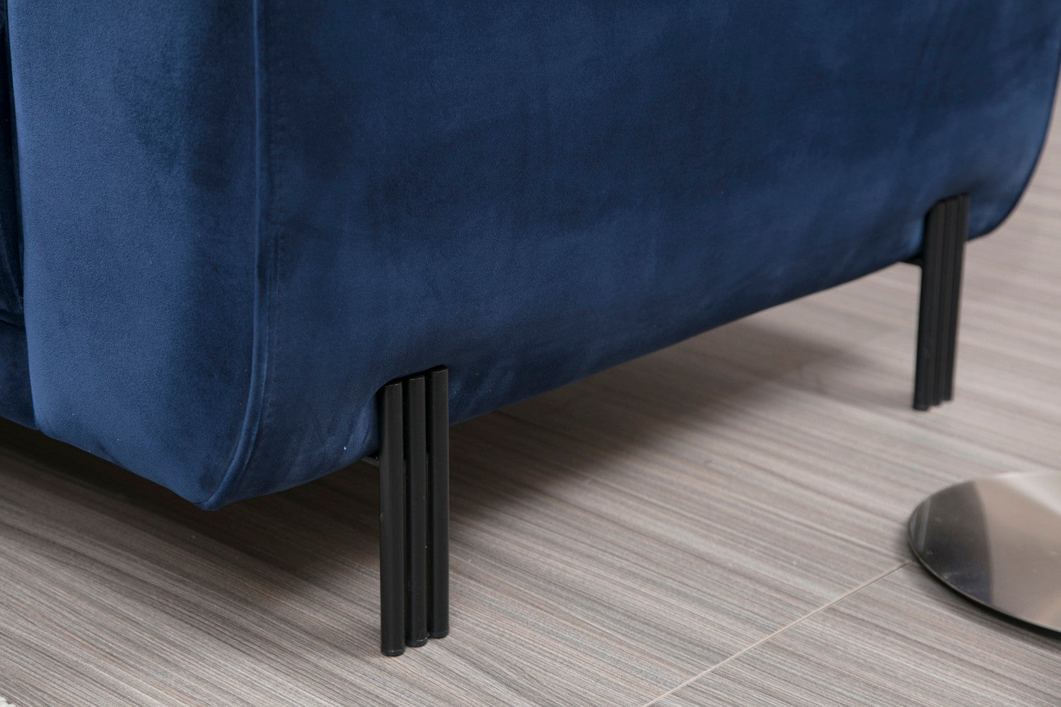 Sofá-cama de canto elegante em azul-marinho, estrutura de madeira de faia e aglomerado, 287 x 169 cm | 100% poliéster, espuma de mola de 10 cm, design industrial moderno