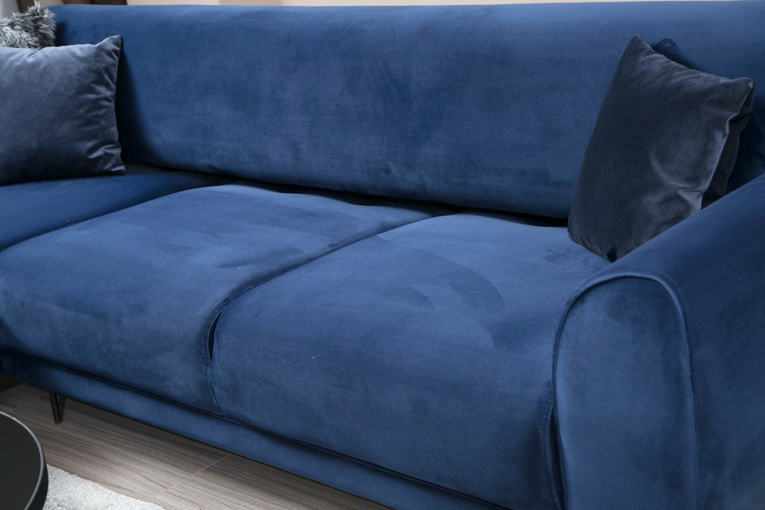 Sofá-cama de canto elegante em azul-marinho, estrutura de madeira de faia e aglomerado, 287 x 169 cm | 100% poliéster, espuma de mola de 10 cm, design industrial moderno