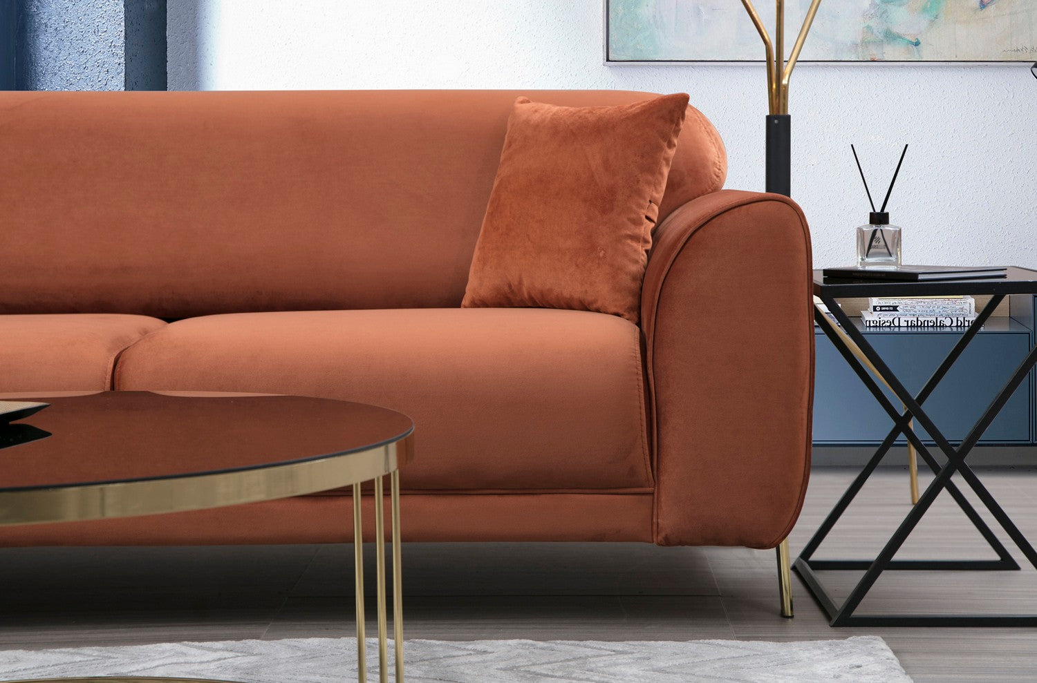 Sofá-cama de canto Cinnamon, estrutura de madeira de faia e aglomerado, 287 x 169 cm | 100% poliéster, pernas de metal dourado, elegante e funcional para espaços modernos
