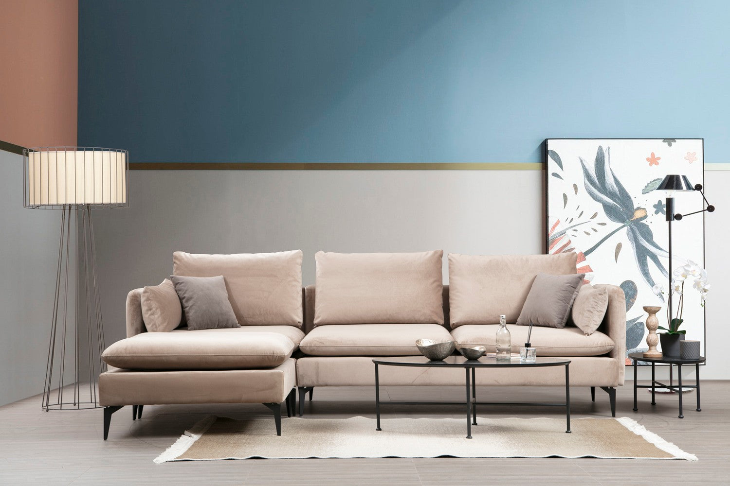 Sofá de canto bege com pufe, estrutura de madeira de faia e aglomerado, 289 x 186 cm | 100% poliéster, sistema de sofá-cama, design industrial moderno, pernas pretas foscas