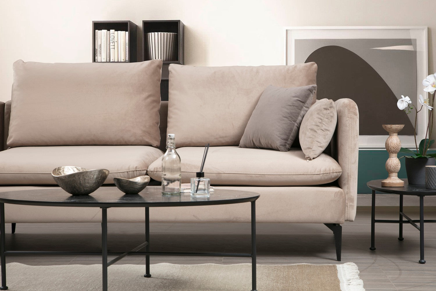 Sofá de canto bege com pufe, estrutura de madeira de faia e aglomerado, 289 x 186 cm | 100% poliéster, sistema de sofá-cama, design industrial moderno, pernas pretas foscas