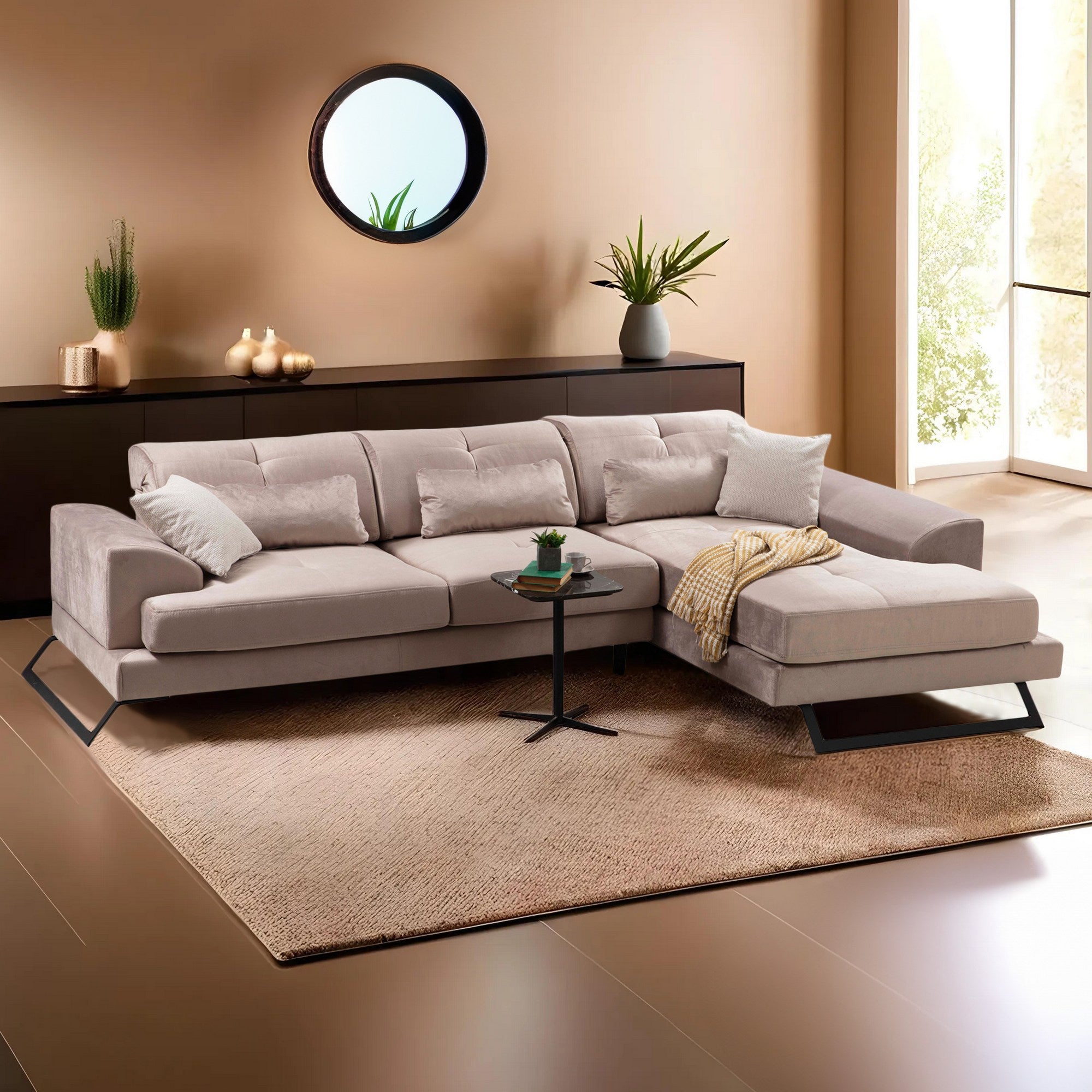 Sofá de canto bege com encosto ajustável, estrutura de madeira de faia e tecido 100% poliéster, 308 x 190 cm | Inclui 5 almofadas, design industrial moderno