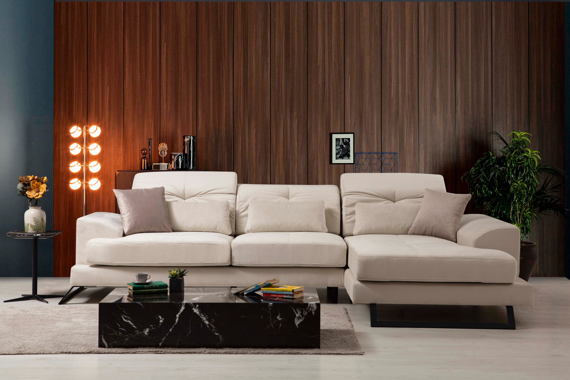 Sofá de canto elegante, cru, 190 x 304 cm | Estrutura em madeira de faia e aglomerado, 100% poliéster, encosto ajustável, 5 almofadas incluídas | Design industrial moderno