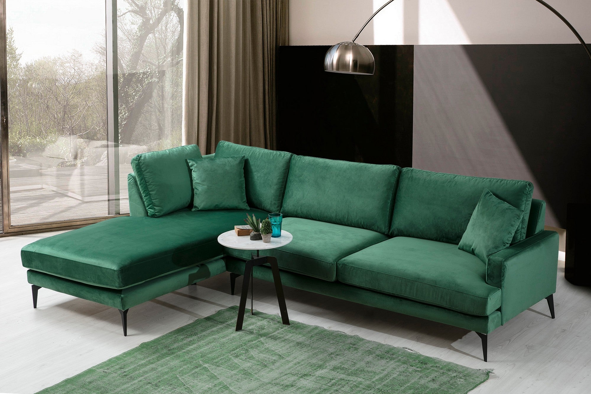 Sofá de canto elegante, verde, 283 x 180 cm | Estrutura em madeira de faia e aglomerado, 100% poliéster, almofadas de espuma macia | Design industrial moderno com pernas em preto fosco