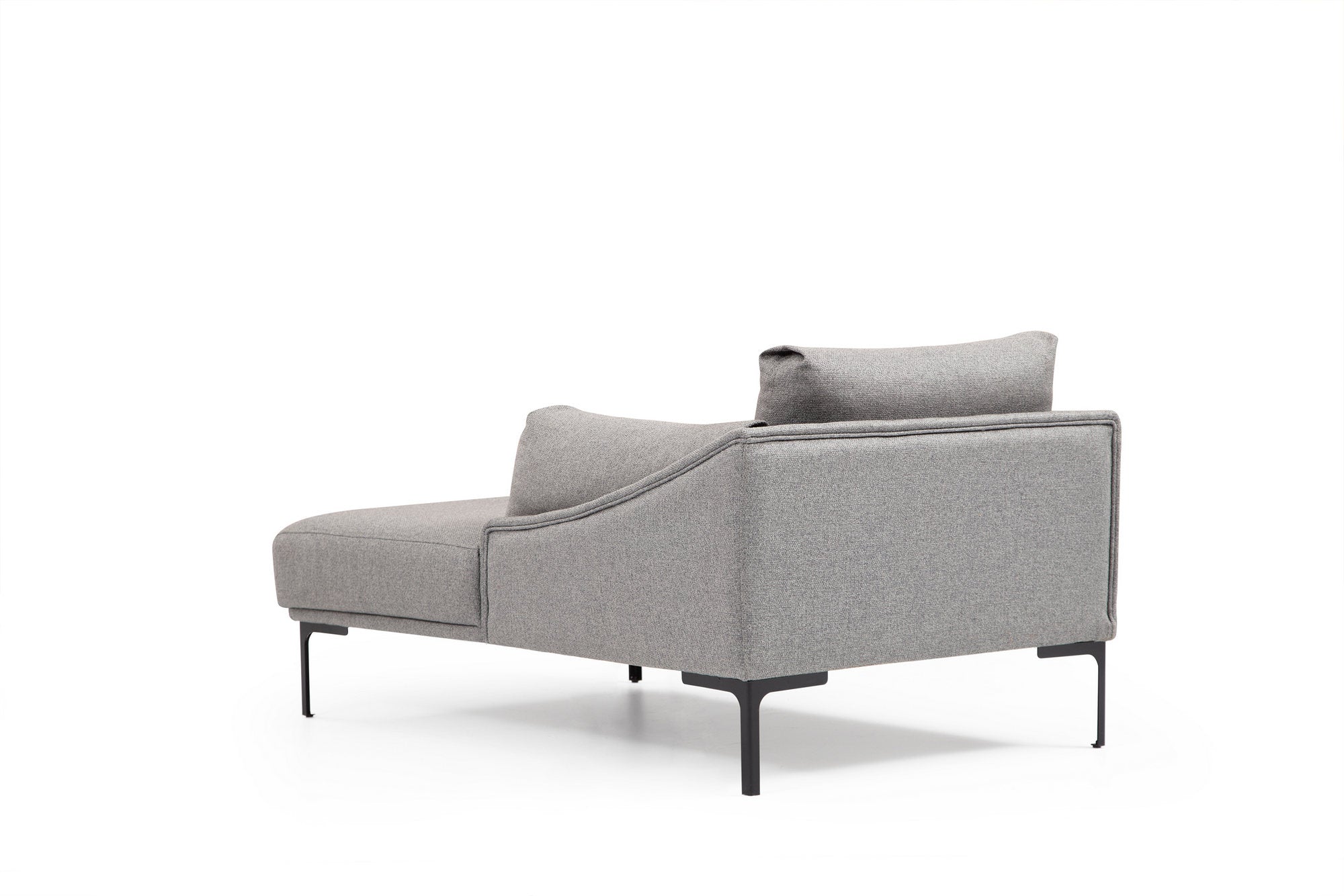 Sofá de canto elegante, cinza, 255 x 150 cm | Estrutura em madeira de faia e aglomerado, tecido 100% poliéster | Inclui 2 almofadas, pernas de metal | Design escandinavo moderno