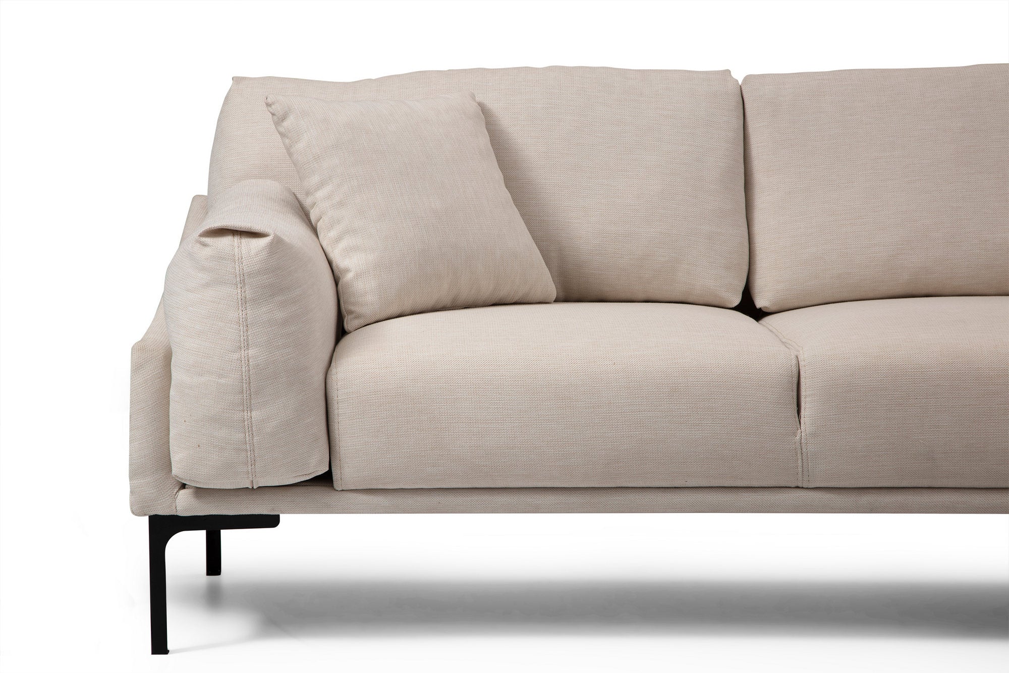 Sofá de canto elegante, cor creme, 255 x 150 cm | Estrutura em madeira de faia e aglomerado, tecido 100% poliéster | Inclui 2 almofadas, design industrial moderno