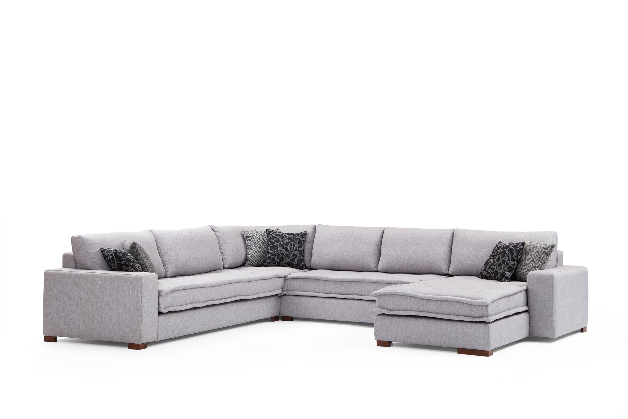 Sofá de canto elegante, cinza claro, 296 x 350 x 190 cm | Estrutura em madeira de faia e aglomerado, 100% poliéster, espuma macia, pernas de metal preto | Inclui 2 almofadas