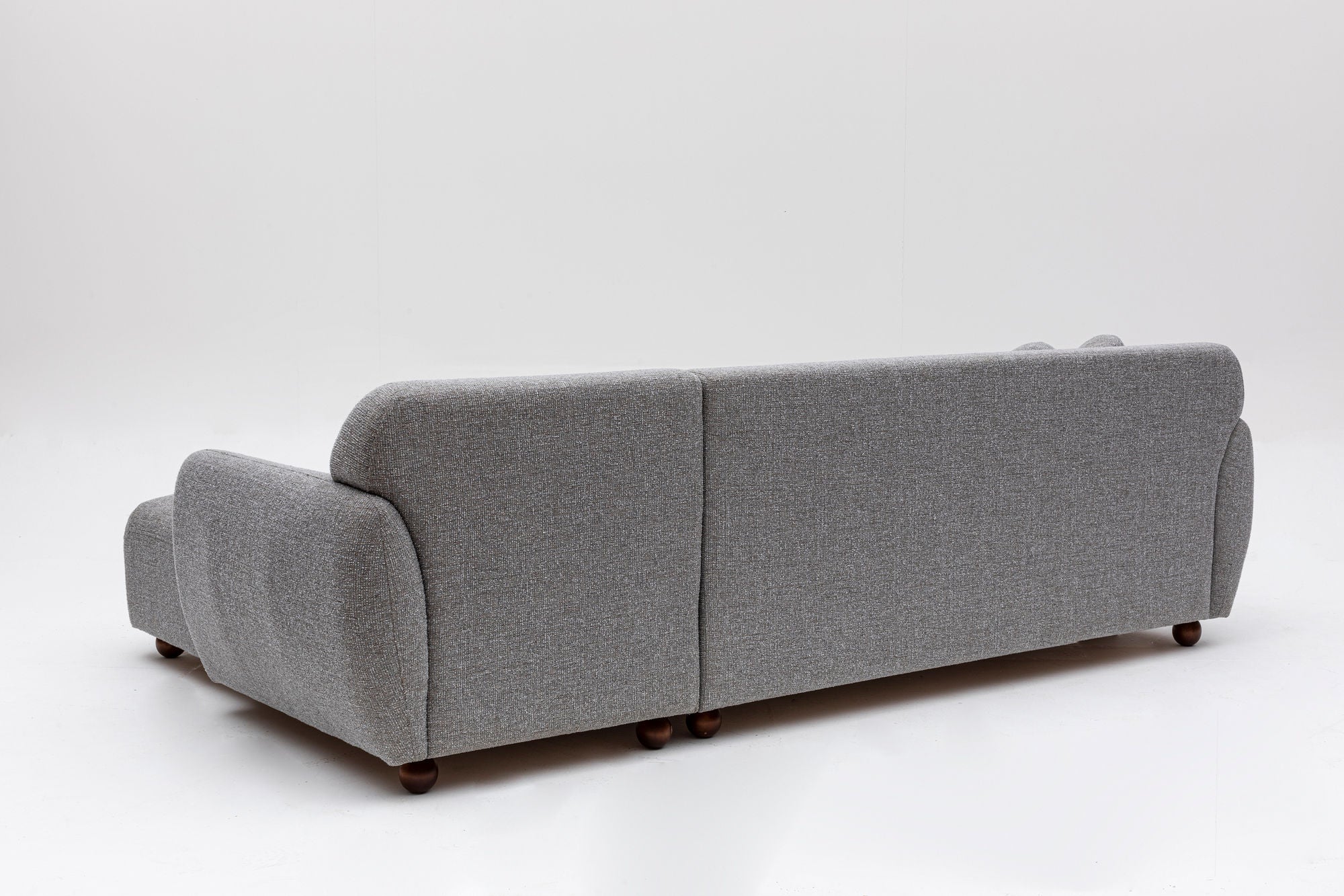 Sofá de canto elegante, cinza claro, 273 x 162 x 93 cm | Estrutura em madeira de faia e aglomerado, 100% poliéster, 2 almofadas incluídas | Design elegante para espaços de convivência modernos