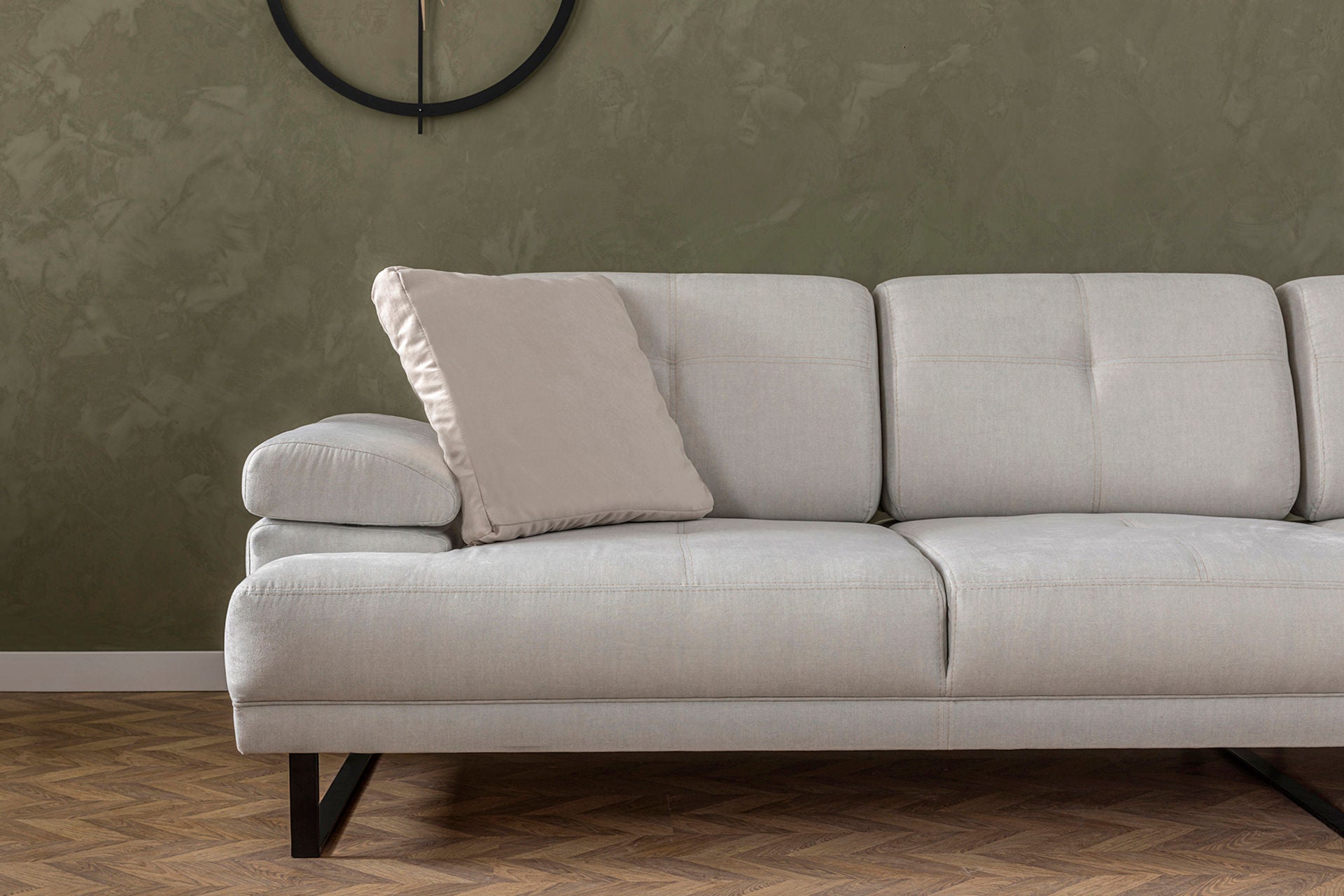 Sofá de canto elegante, bege, 314 x 174 cm | Estrutura em madeira de faia e aglomerado, 100% poliéster, braço ajustável, encosto móvel | Design industrial moderno