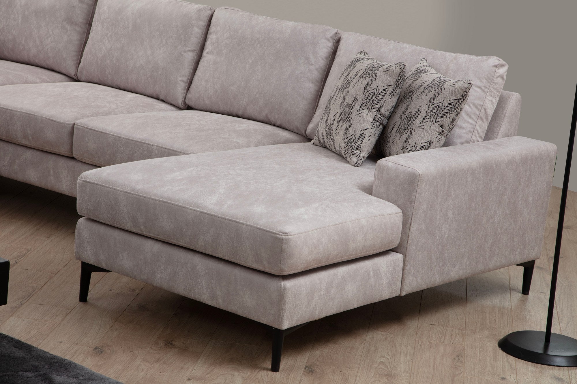 Sofá de canto elegante, bege, 200 x 314 x 155 cm | Estrutura em madeira de faia e aglomerado, 100% poliéster, almofadas de espuma macia | Design moderno para sala de estar