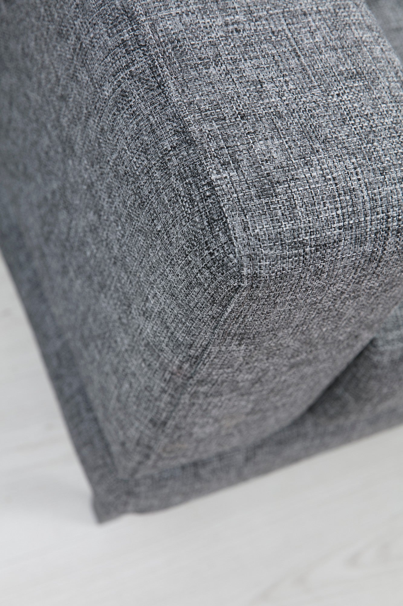 Sofá-cama de 3 lugares, cinza escuro, 210 x 90 x 85 cm | Estrutura em madeira de faia, 100% poliéster, encosto giratório, almofadas portáteis | Elegante e funcional para uma vida moderna