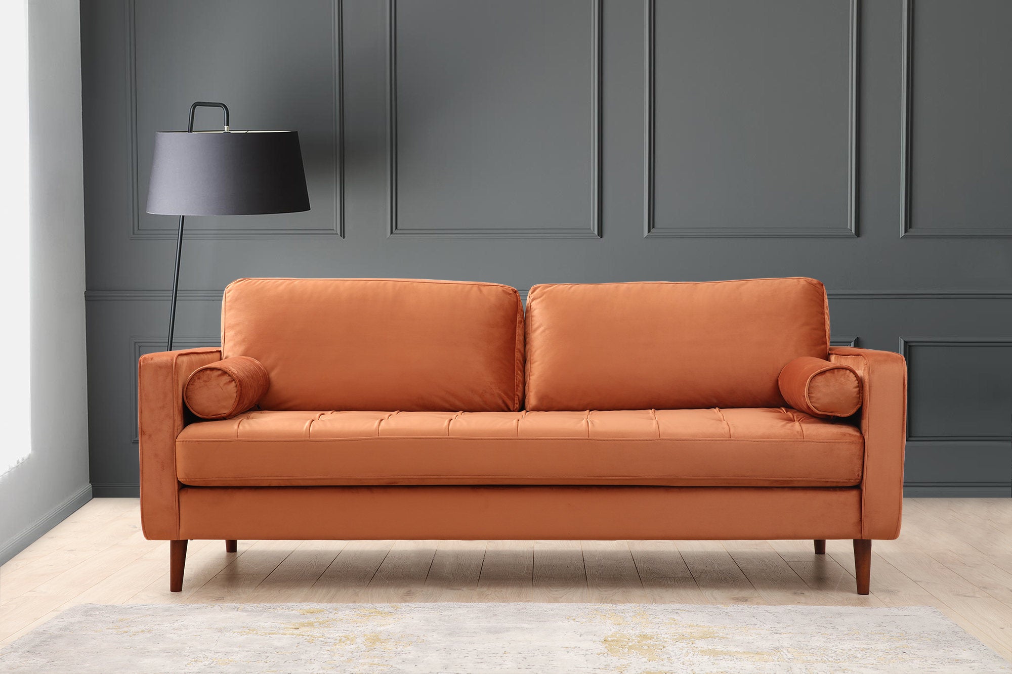 Sofá elegante de 3 lugares, laranja, 215 x 90 x 70 cm | Estrutura em madeira de faia e aglomerado, 100% poliéster, inclui 2 almofadas | Perfeito para espaços modernos