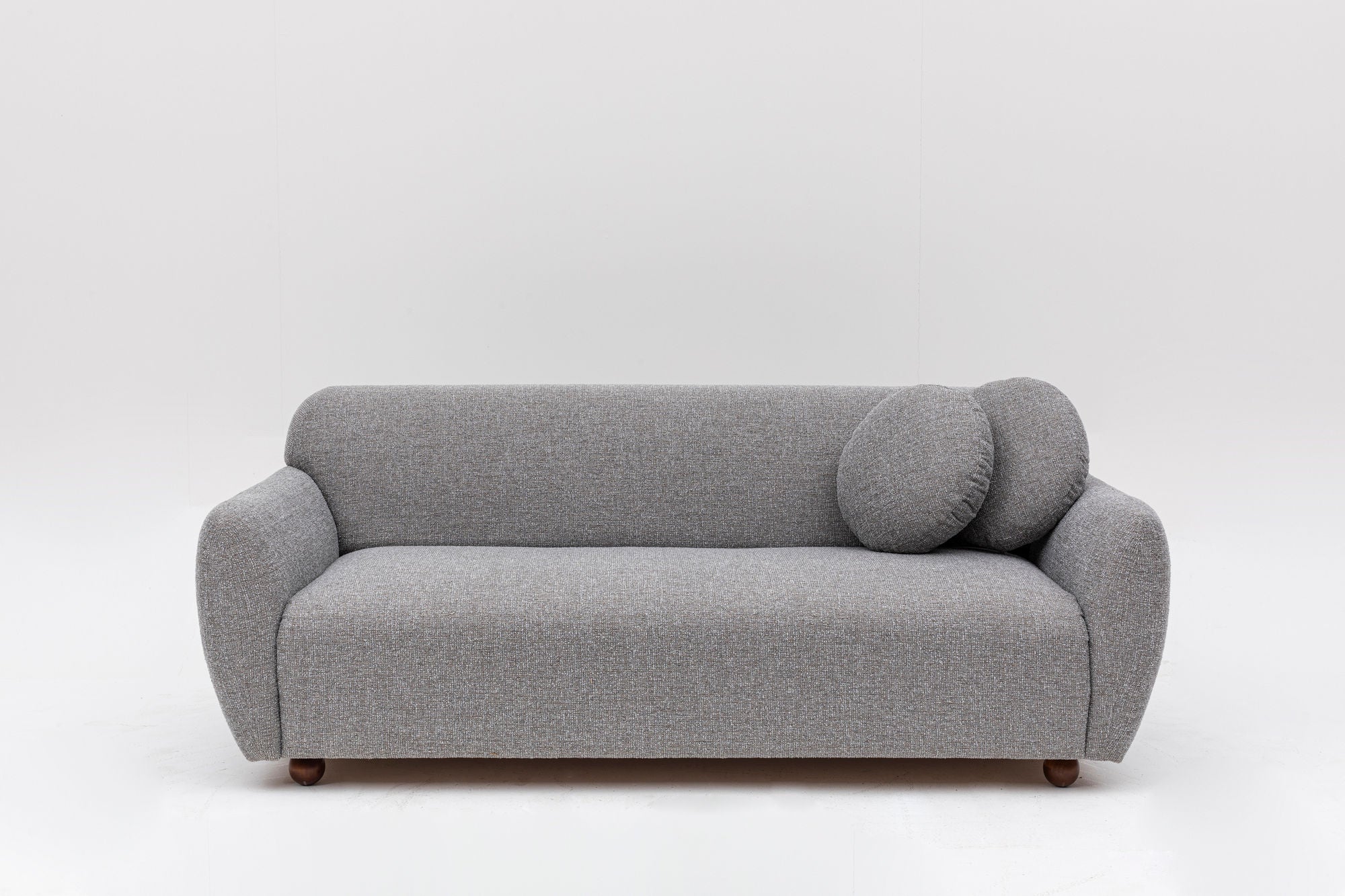 Sofá elegante de 3 lugares, cinza claro, 223 x 83 x 86 cm | Estrutura em madeira de faia, 100% poliéster, pernas em nogueira | Inclui 2 almofadas, perfeito para salas de estar modernas