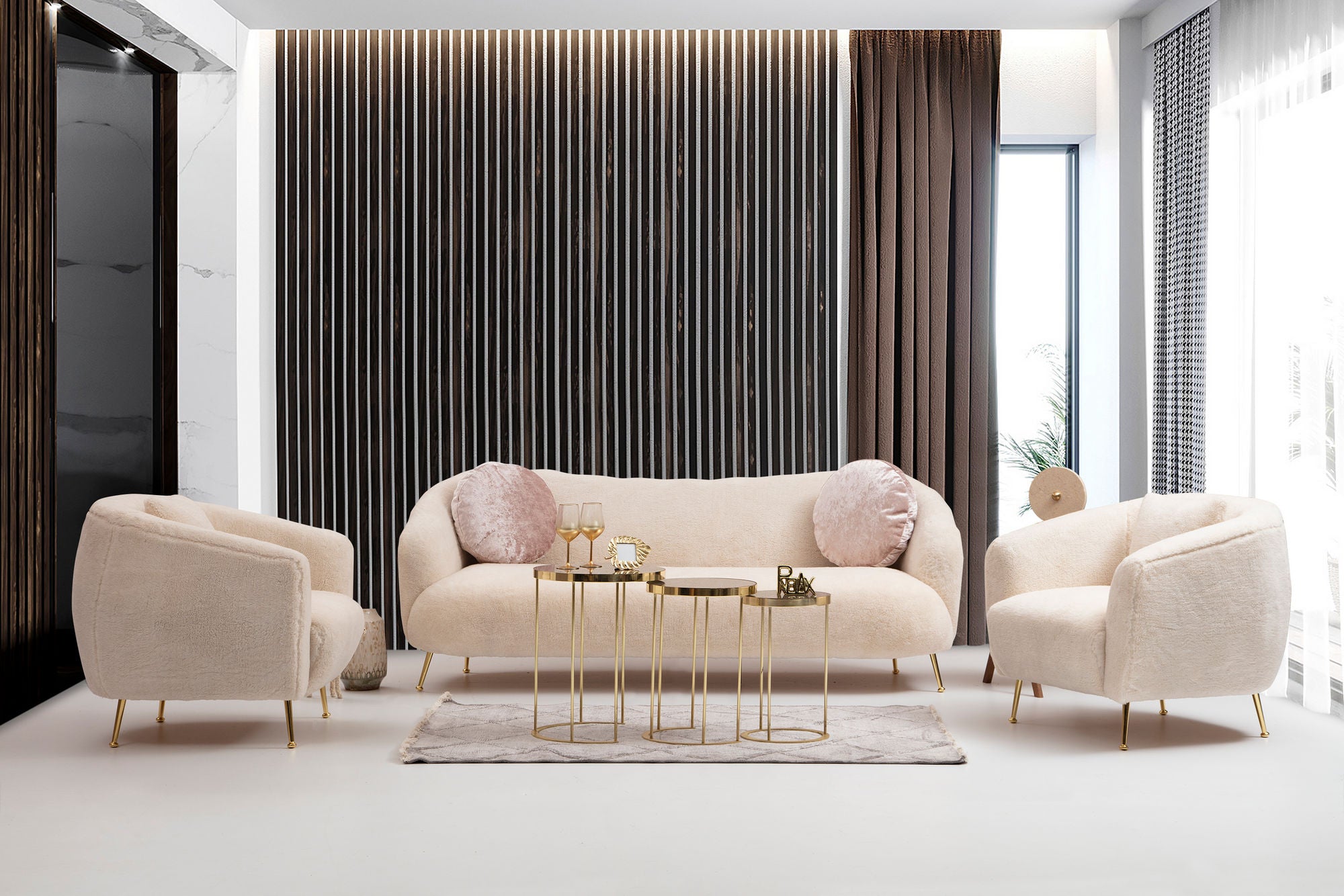 Sofá elegante de 3 lugares, bege, 215 x 90 x 80 cm | Estrutura em madeira de faia, 100% poliéster, pernas em metal dourado | Almofadas macias de espuma e penas, perfeito para decoração glamorosa e escandinava