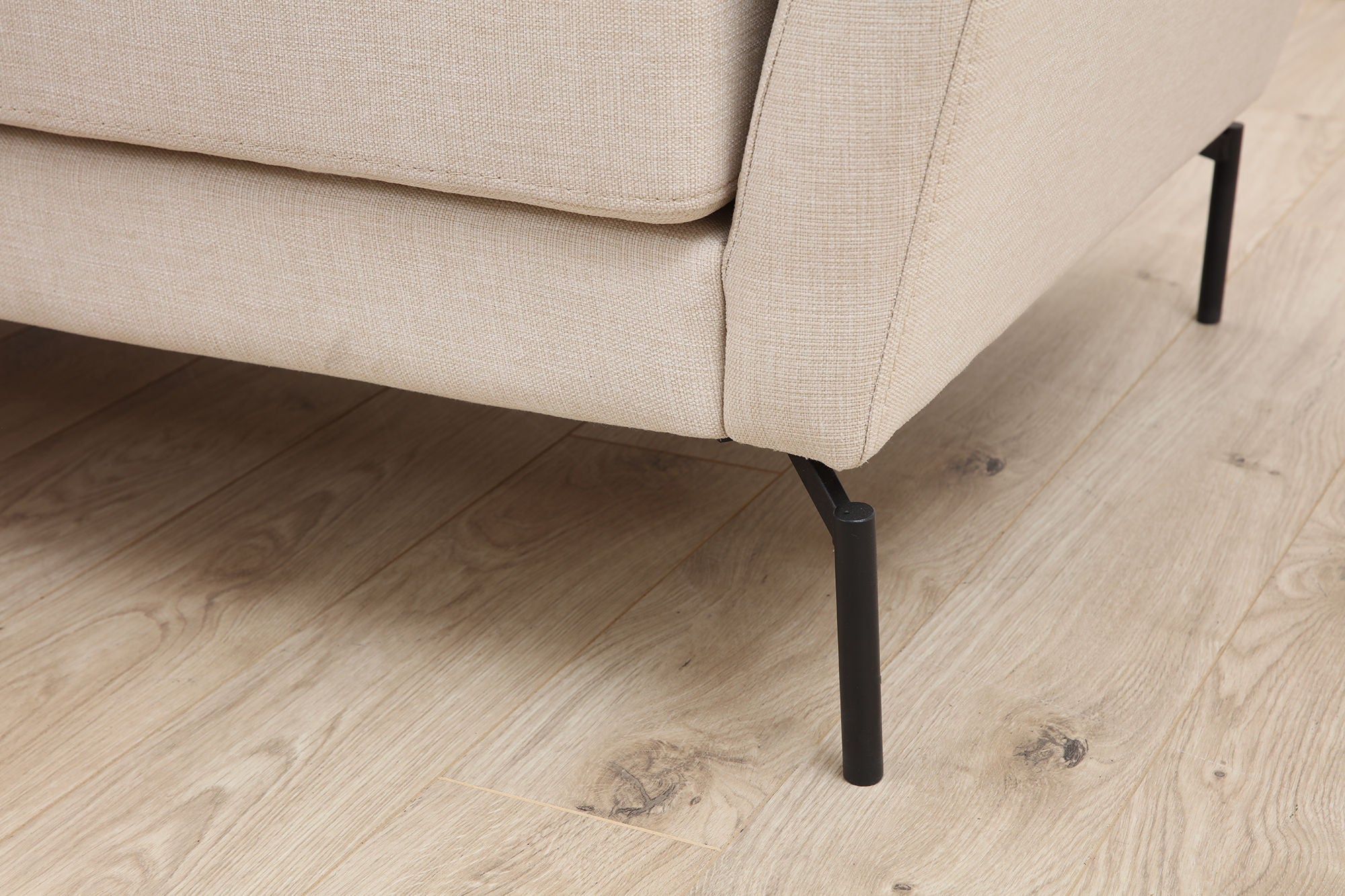 Sofá elegante de 3 lugares, cor creme, 214 x 90 x 84 cm | Estrutura de madeira de faia, tecido de poliéster macio, almofadas portáteis, design industrial moderno