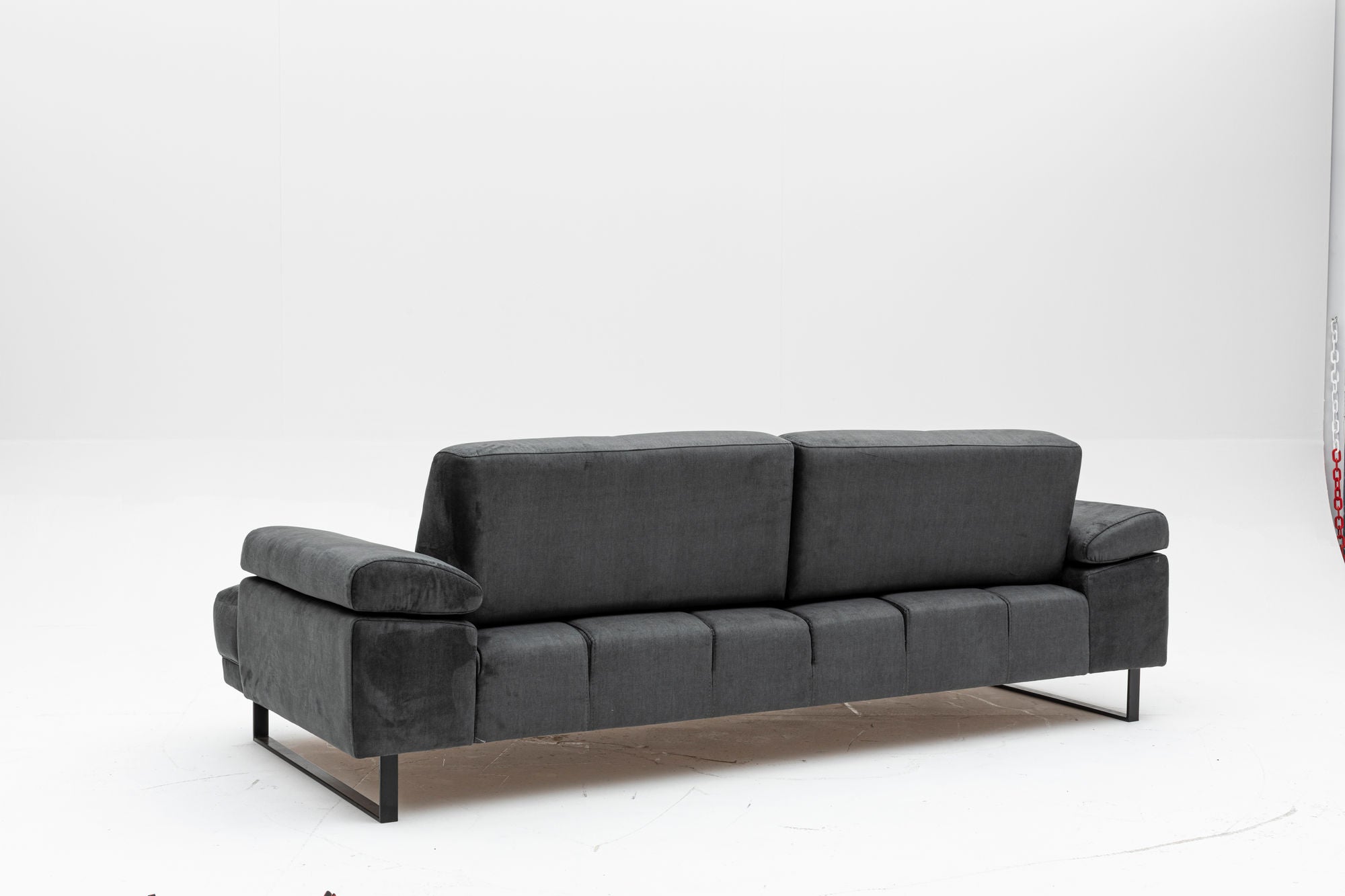 Sofá-cama elegante de 3 lugares, antracite, 239 x 99 x 83 cm | Estrutura em madeira de faia e aglomerado, 100% poliéster, encosto ajustável, design industrial moderno