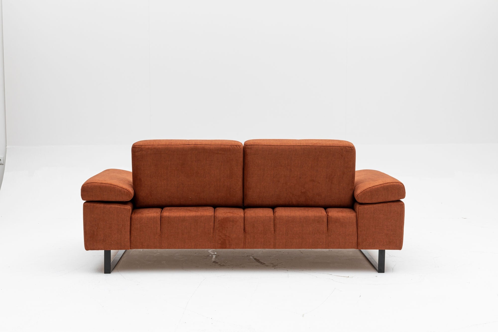 Sofá-cama elegante de 2 lugares, laranja, 199 x 99 x 83 cm | Estrutura em madeira de faia e aglomerado, braço ajustável, encosto móvel | Design industrial moderno