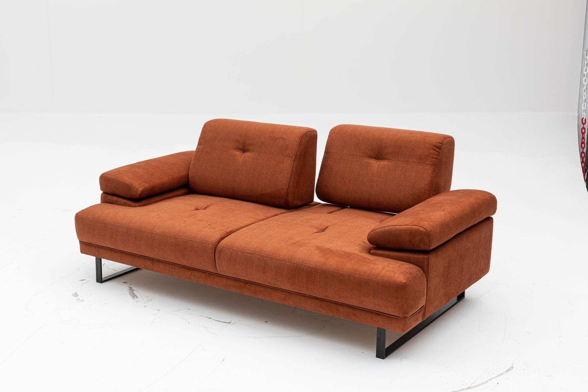 Sofá-cama elegante de 2 lugares, laranja, 199 x 99 x 83 cm | Estrutura em madeira de faia e aglomerado, braço ajustável, encosto móvel | Design industrial moderno
