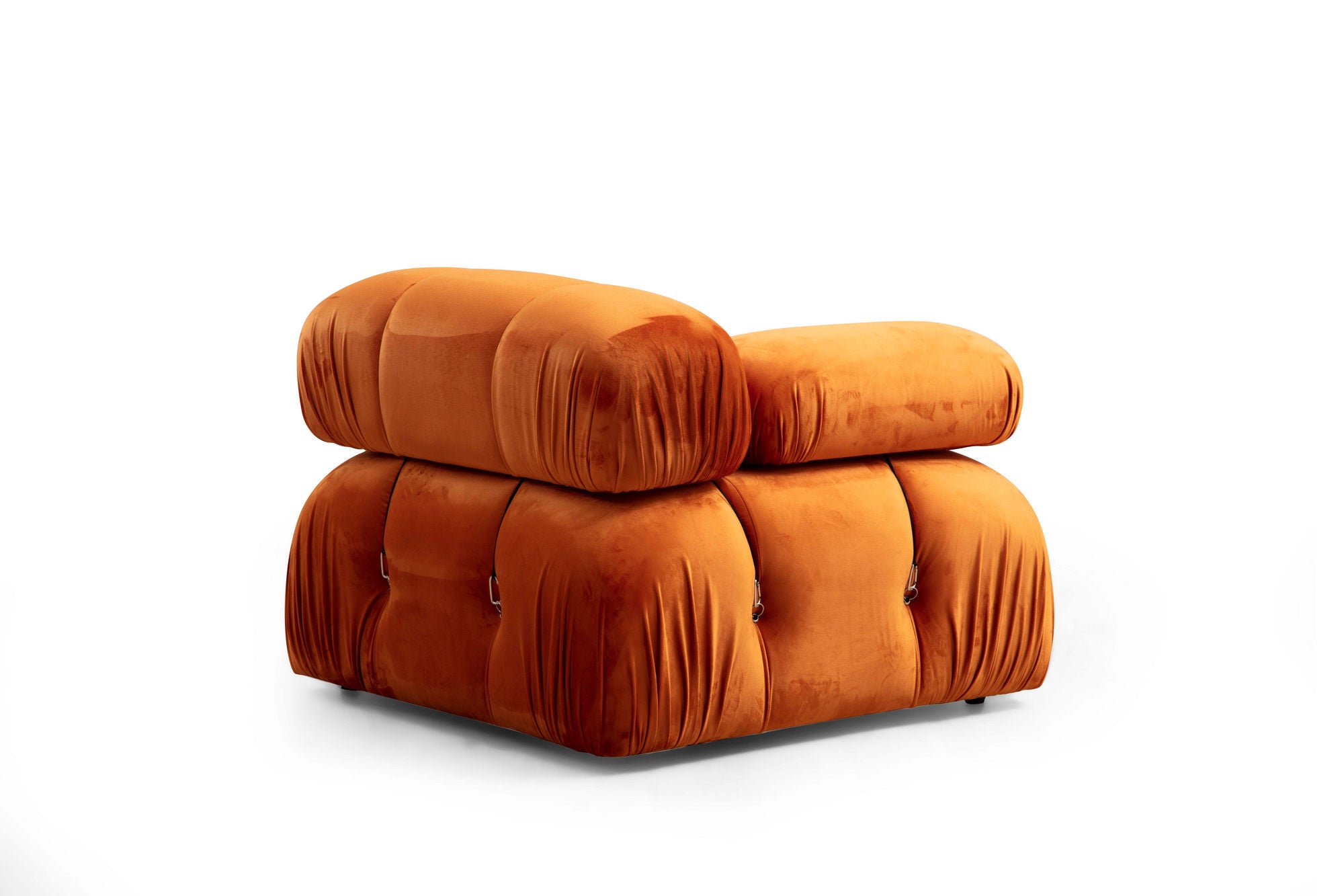 Sofá de canto laranja elegante, 288x190x95 cm | Estrutura em madeira de faia e aglomerado, 100% poliéster, encosto e braço removíveis, conforto em espuma macia | Design moderno para hotéis
