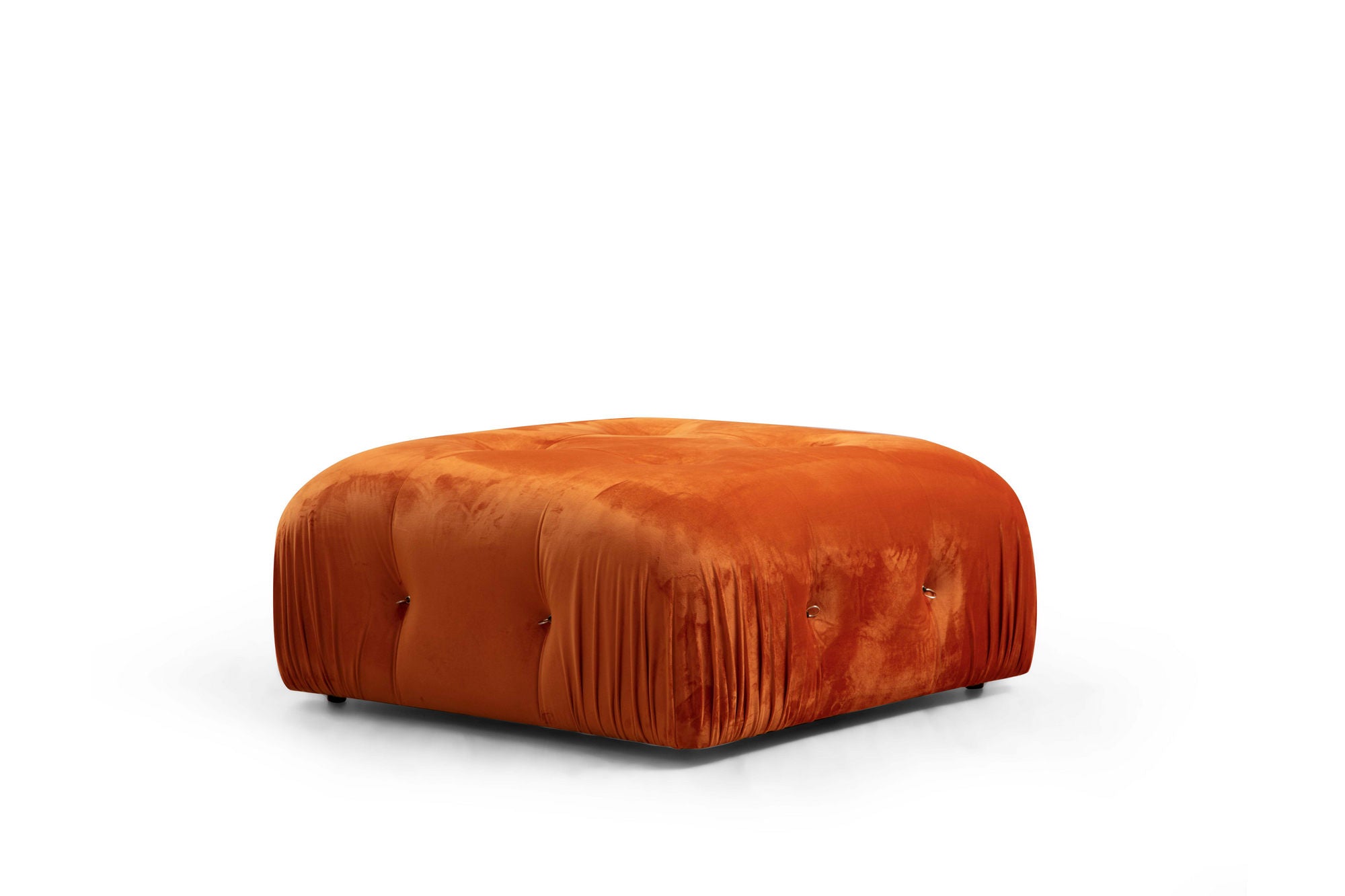 Sofá de canto laranja elegante, 288x190x95 cm | Estrutura em madeira de faia e aglomerado, 100% poliéster, encosto e braço removíveis, conforto em espuma macia | Design moderno para hotéis