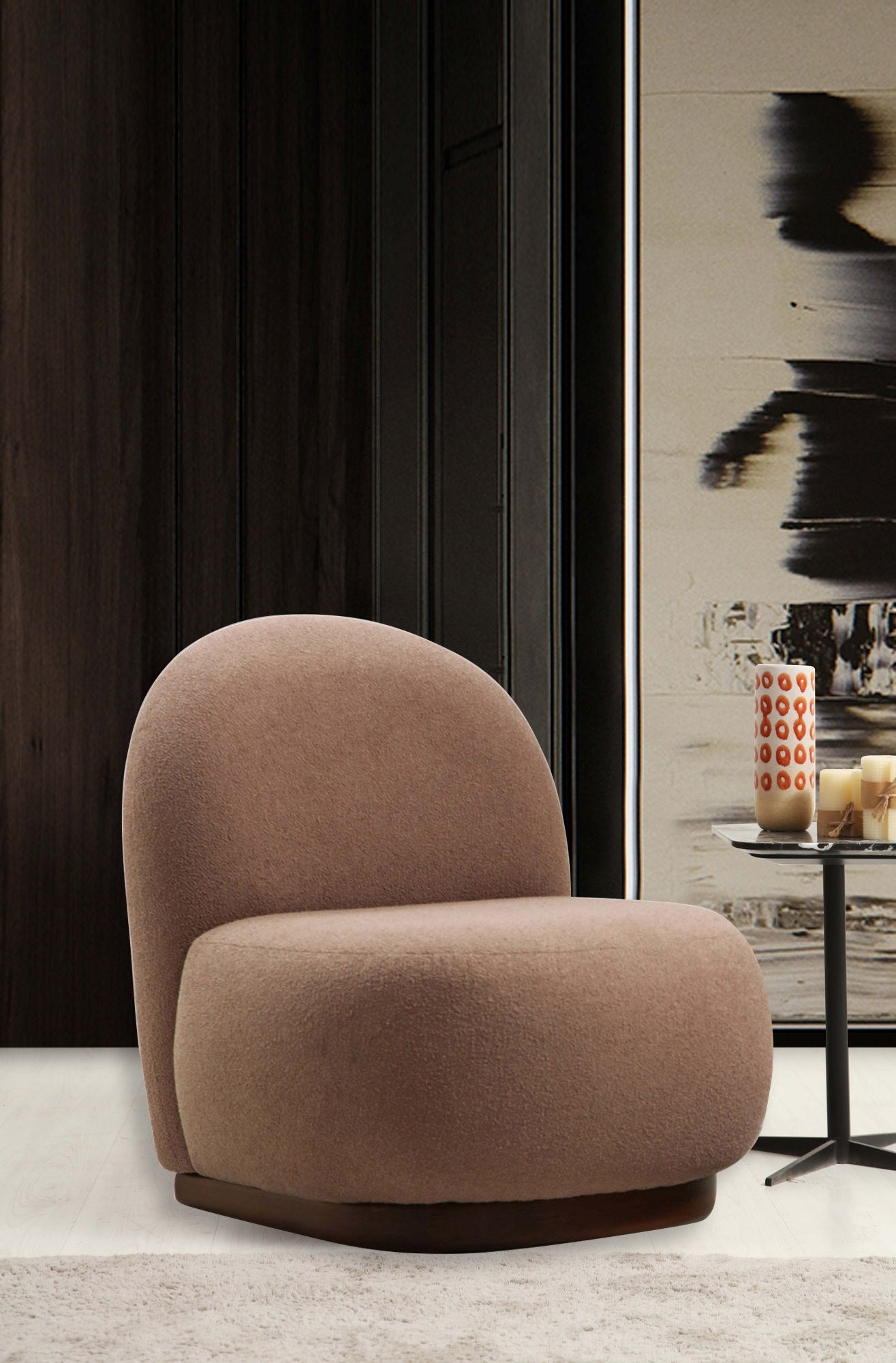 Poltrona Elegante, Cor Cappuccino, 74 x 85 x 75 cm | Estrutura em madeira de faia e aglomerado, 100% poliéster, pernas em nogueira | Perfeita para decoração escandinava e hoteleira