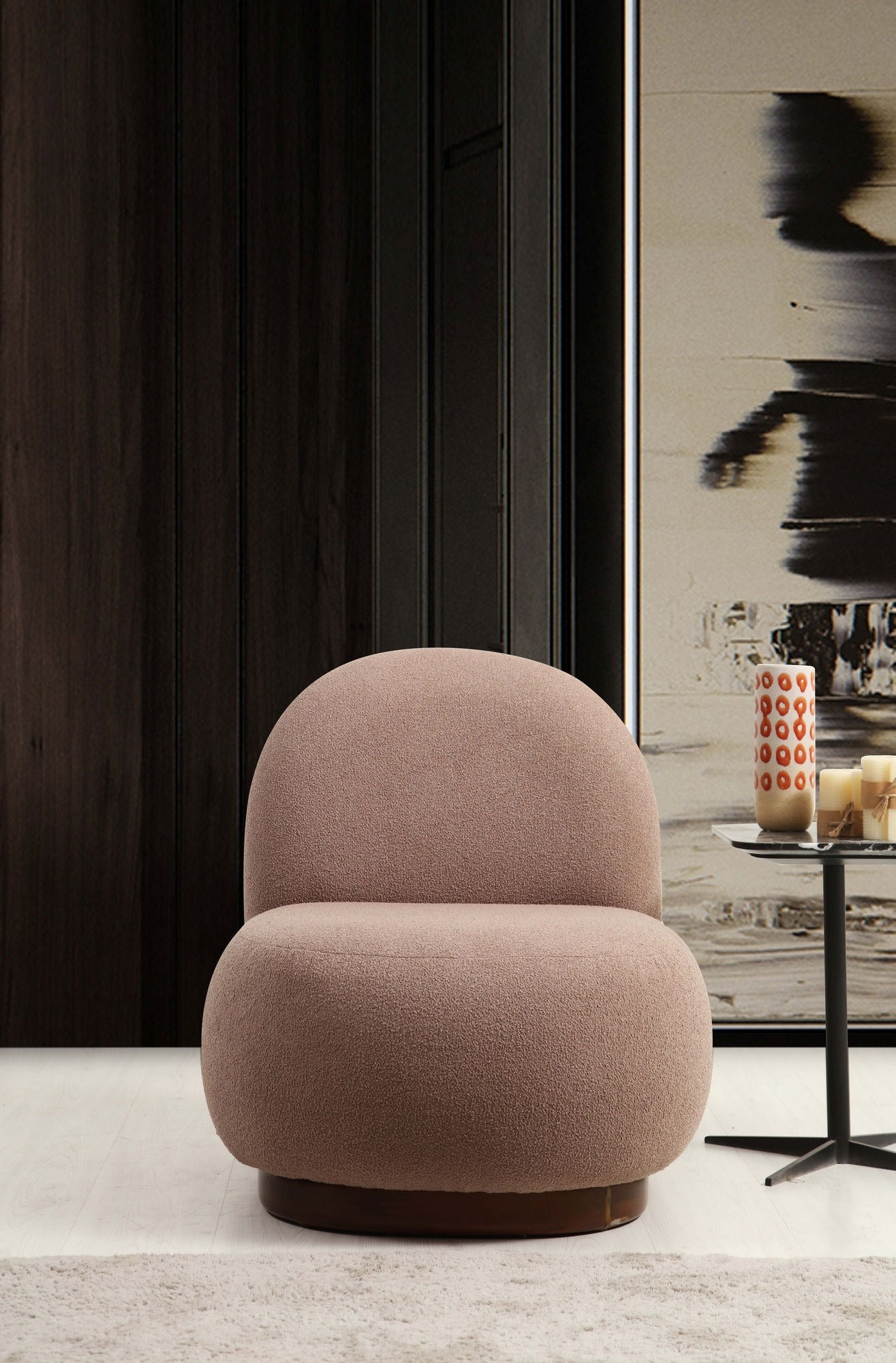 Poltrona Elegante, Cor Cappuccino, 74 x 85 x 75 cm | Estrutura em madeira de faia e aglomerado, 100% poliéster, pernas em nogueira | Perfeita para decoração escandinava e hoteleira