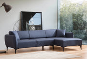 Sofá de canto elegante em azul, estrutura de madeira de faia e aglomerado, 270 x 140 cm | 100% poliéster, encosto giratório, inclui 2 almofadas | Design escandinavo moderno