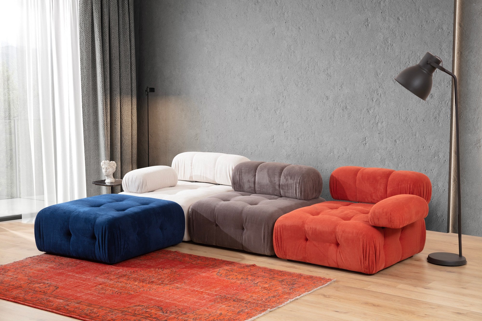 Sofá de canto elegante, estrutura de madeira de faia e aglomerado, 300x200 cm, 100% poliéster, espuma macia, mecanismo de mudança, vermelho/branco/azul/cinza | Conforto moderno