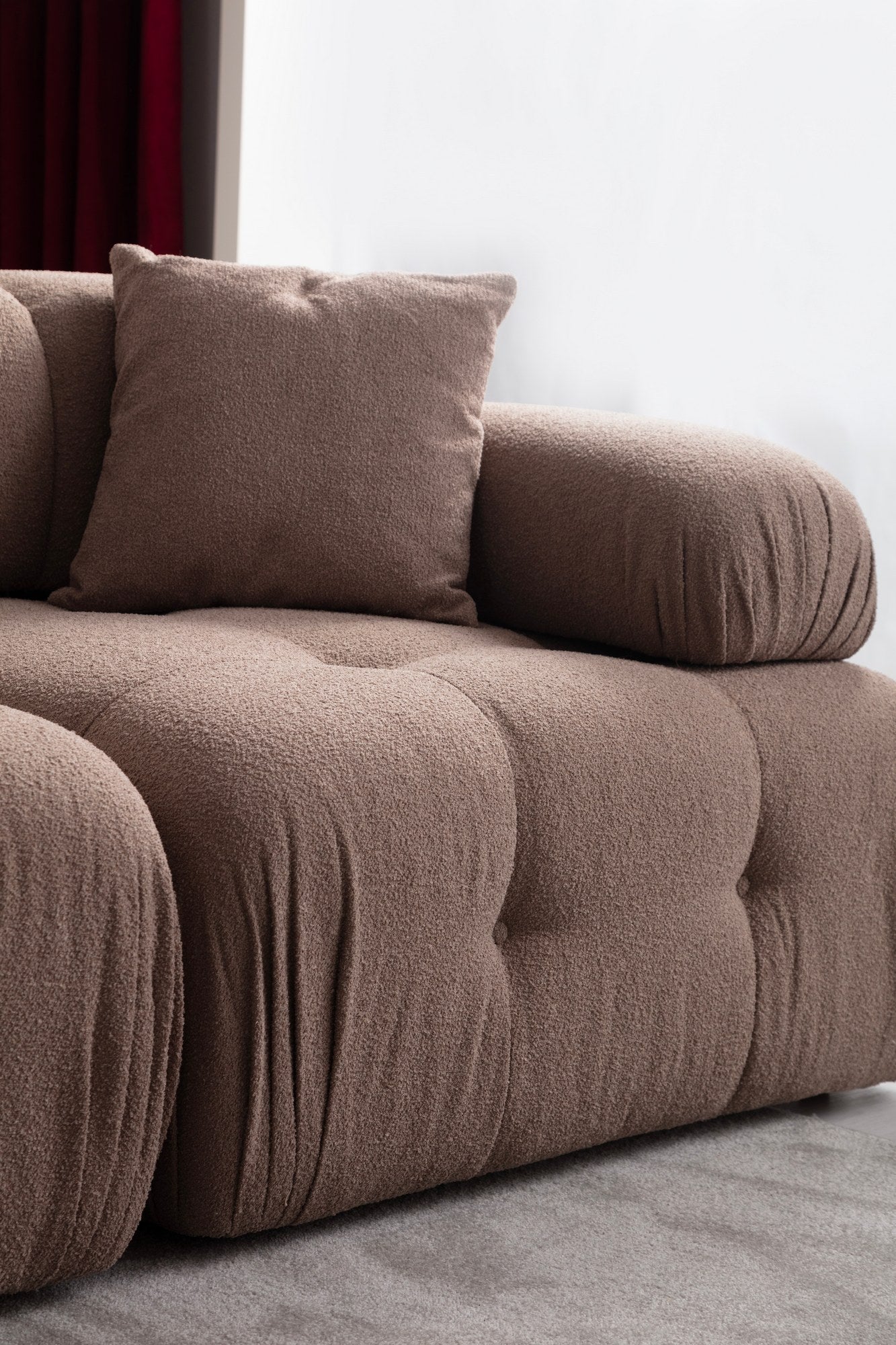 Sofá de Canto Cappuccino, 300x200 cm | Estrutura em madeira de faia e aglomerado, 100% poliéster, espuma 28 DNS | Elegante e funcional com mecanismo de mudança, tecido lavável a seco