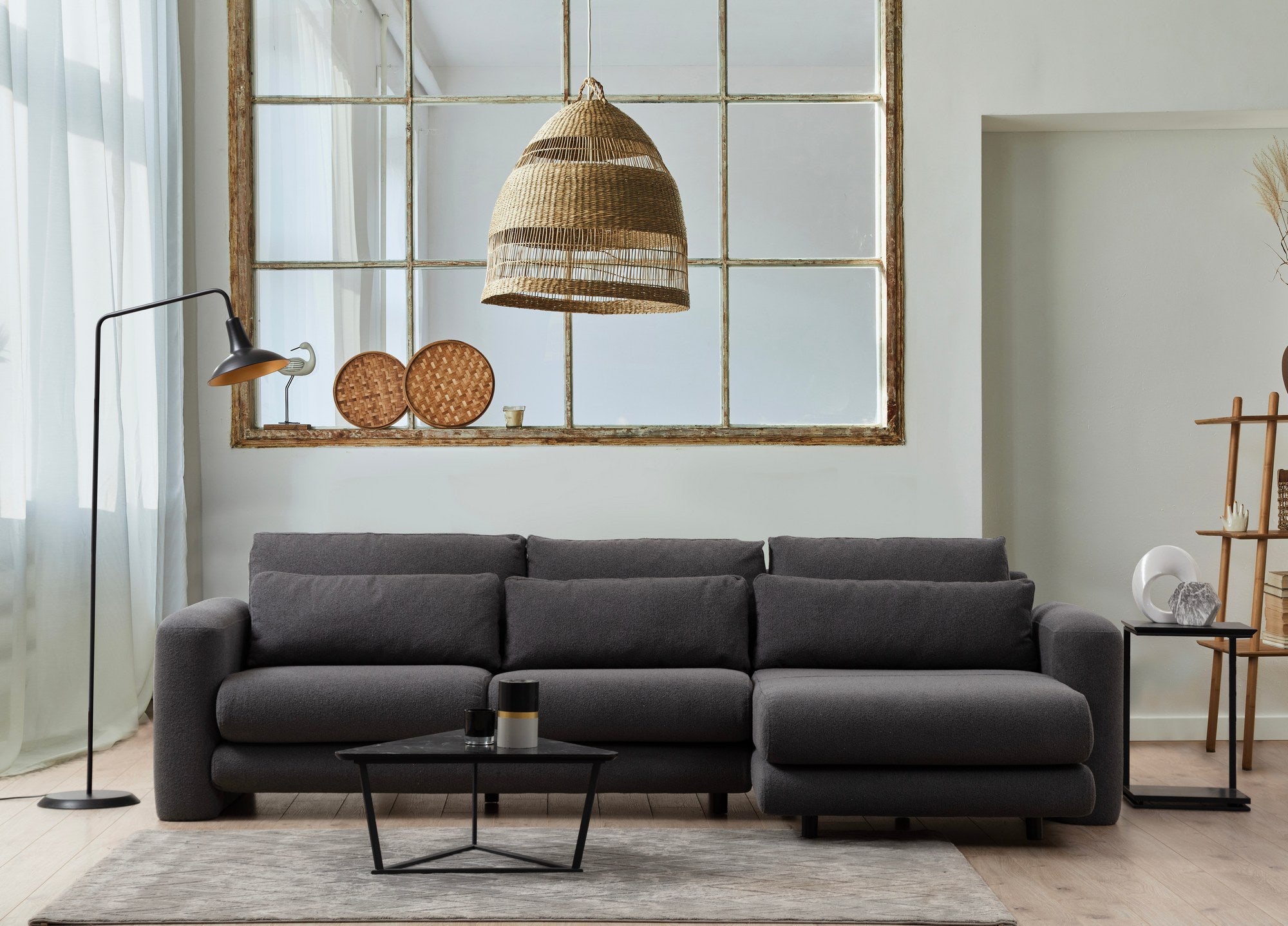 Sofá de canto elegante, cinza, 290 x 165 x 73 cm | Estrutura em madeira de faia e aglomerado, 100% poliéster, espuma 28 DNS | Almofadas portáteis, tecido lavável a seco