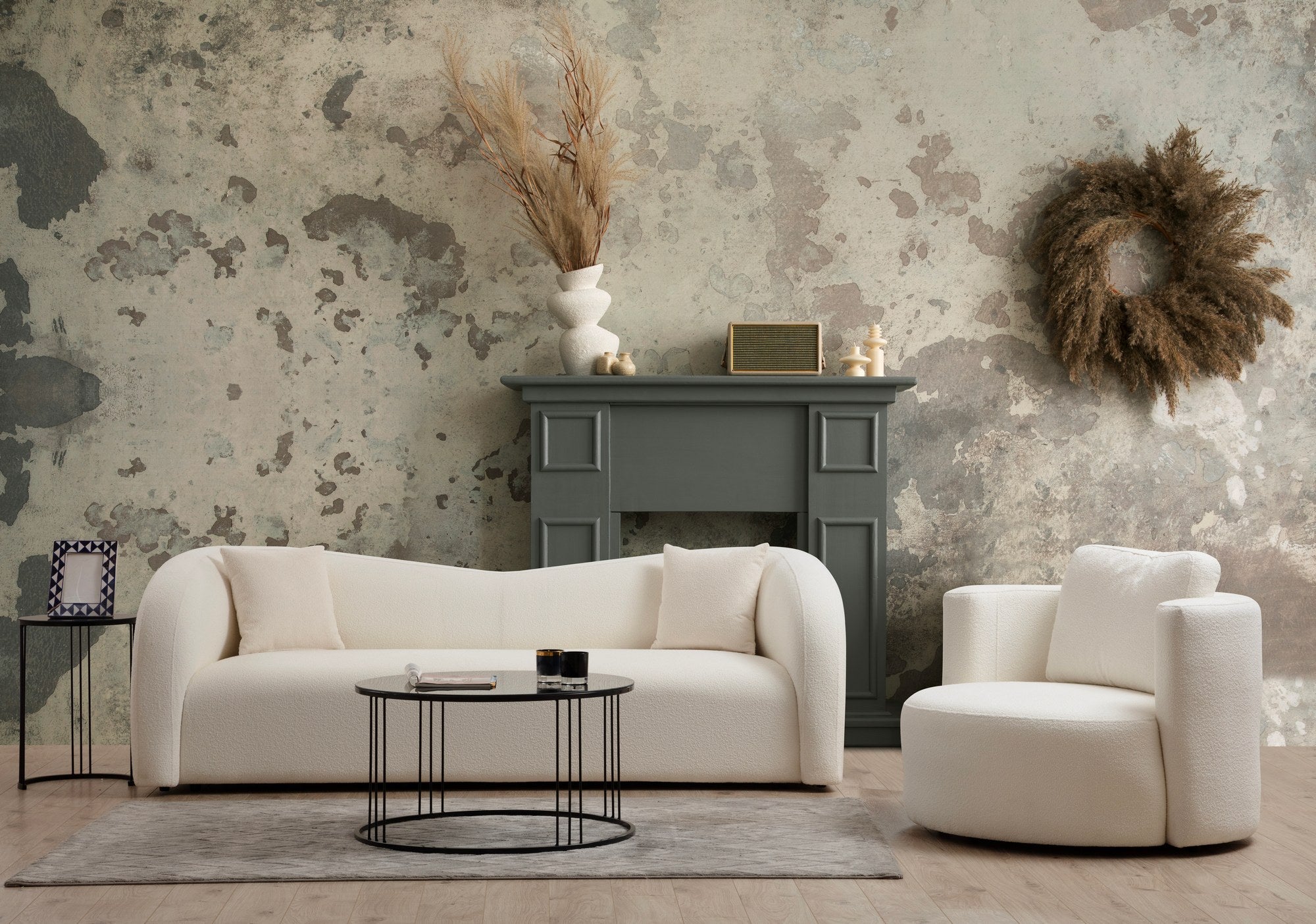 Sofá elegante de 3 lugares, cor creme, 225 x 76 x 75 cm | Estrutura em madeira de faia e aglomerado, 100% poliéster, espuma 28 DNS | Inclui 2 almofadas, tecido lavável a seco