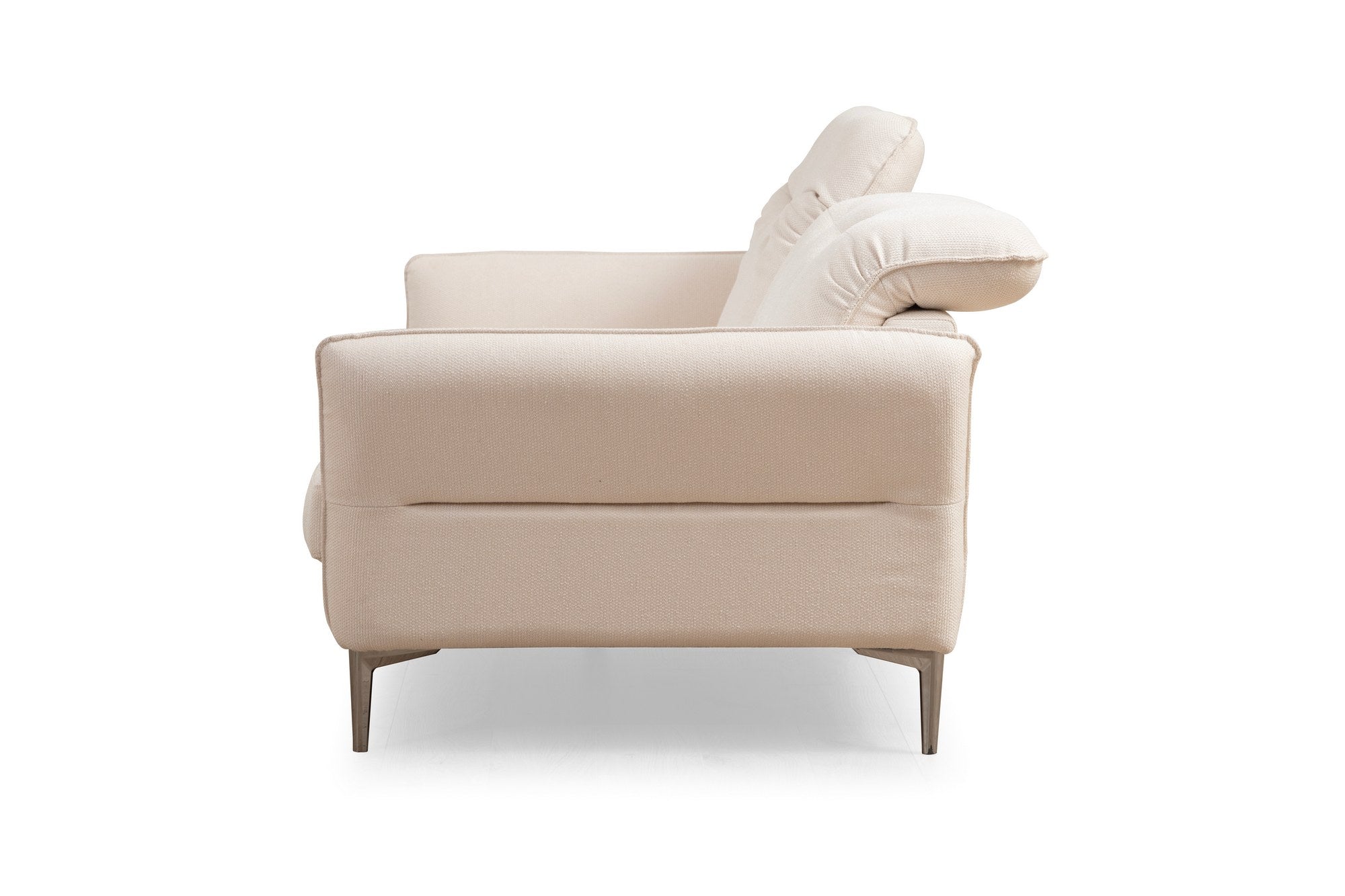 Sofá elegante de 3 lugares, branco, 230 x 100 x 96 cm | Estrutura em madeira de faia e aglomerado, 100% poliéster, almofadas ajustáveis, pés cromados | Perfeito para salas de estar modernas