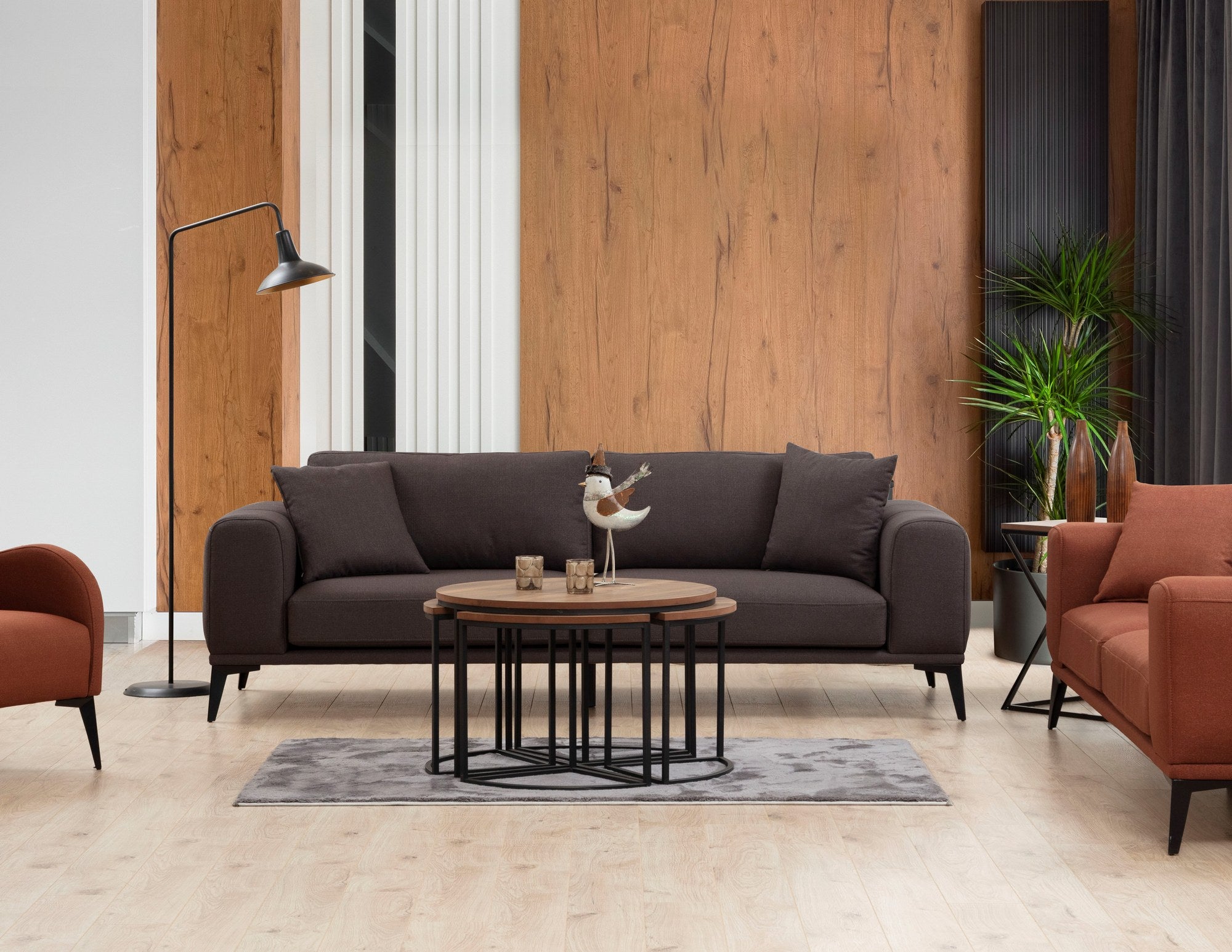 Sofá elegante de 3 lugares, cinza, 235 x 90 x 80 cm | Estrutura em madeira de faia e aglomerado, 100% poliéster, encosto conversível | Design confortável e moderno