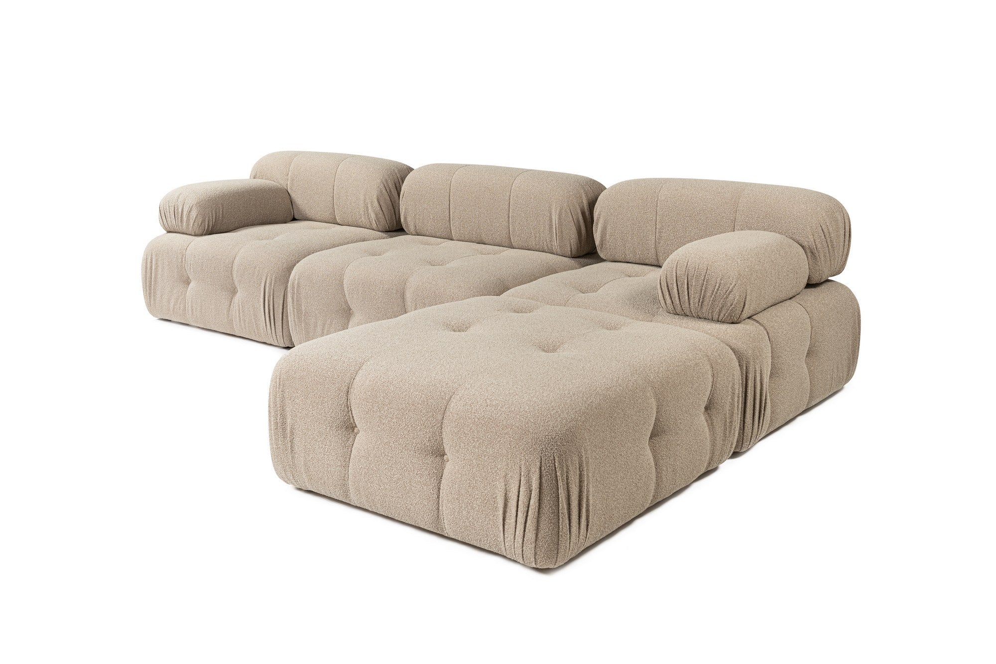 Sofá de canto elegante, cor pêssego, 300x200 cm | Estrutura em madeira de faia e aglomerado, 100% poliéster, espuma 28 DNS | Design moderno com mecanismo de mudança