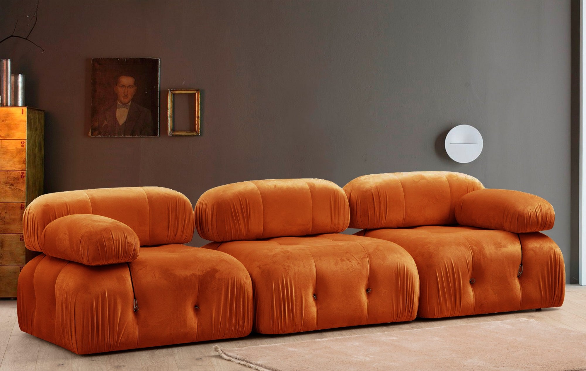 Sofá elegante de 3 lugares, laranja, 288 x 95 x 75 cm | Estrutura em madeira de faia e aglomerado, 100% poliéster, encosto e braço removíveis | Design confortável e moderno
