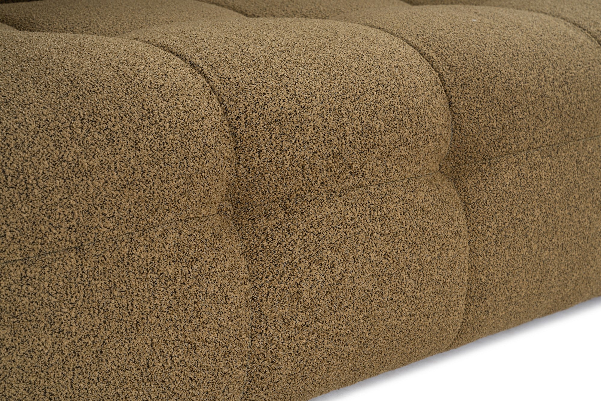 Sofá elegante de 2 lugares, cáqui, 195 x 100 x 72 cm | Estrutura em madeira de faia e aglomerado, 100% poliéster, espuma 28 DNS | Almofadas fixas, tecido fácil de limpar, design moderno