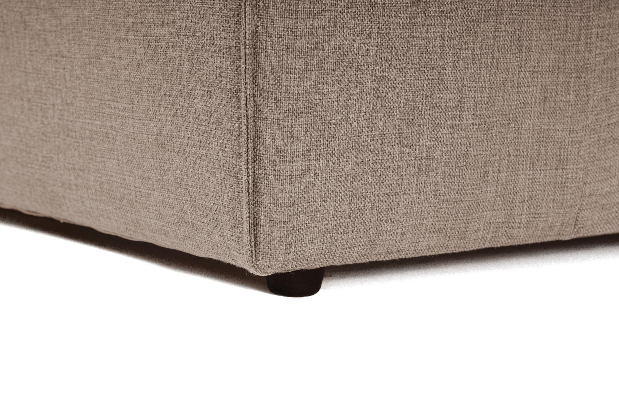Sofá elegante de 1 lugar, linho marrom, 107 x 105 x 66 cm | Estrutura 100% madeira de carpa, espuma 32 DNS, pernas de plástico | Perfeito para salas de estar modernas e espaços aconchegantes